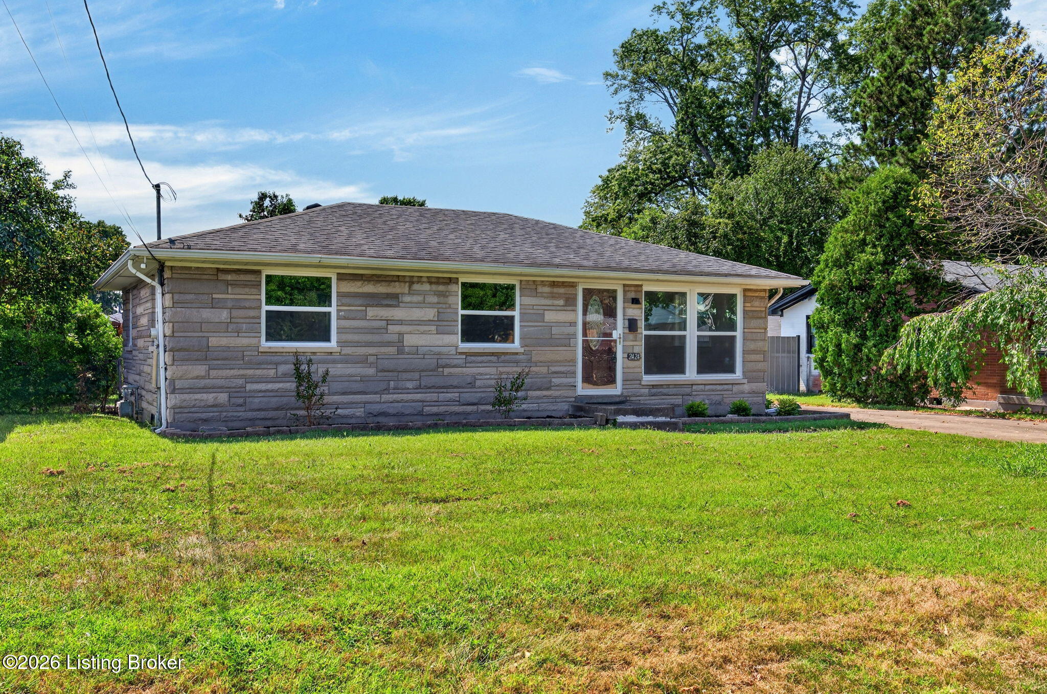 2424 Weber Ln Property Photo 2