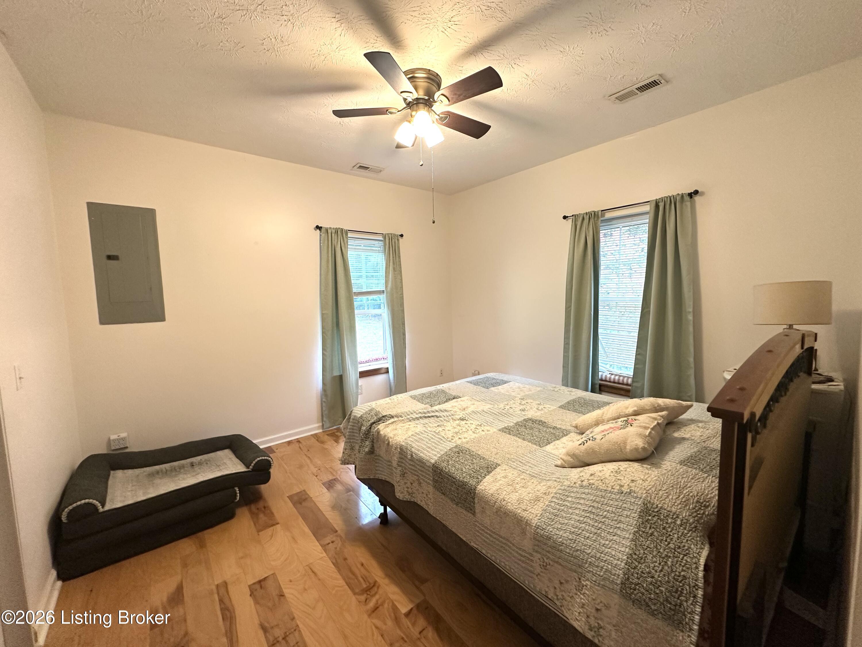 142 Poplar Cir Property Photo 5