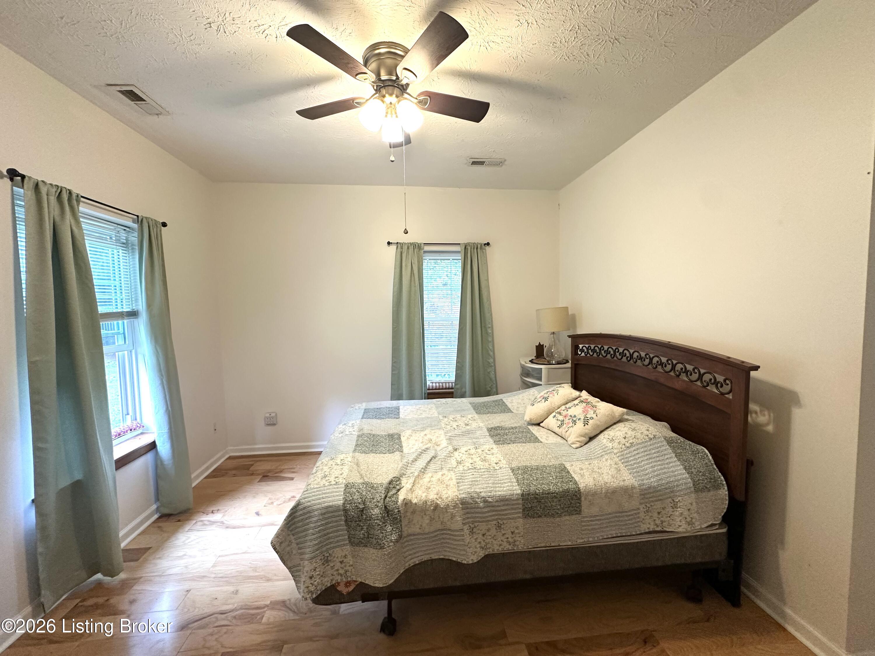 142 Poplar Cir Property Photo 6