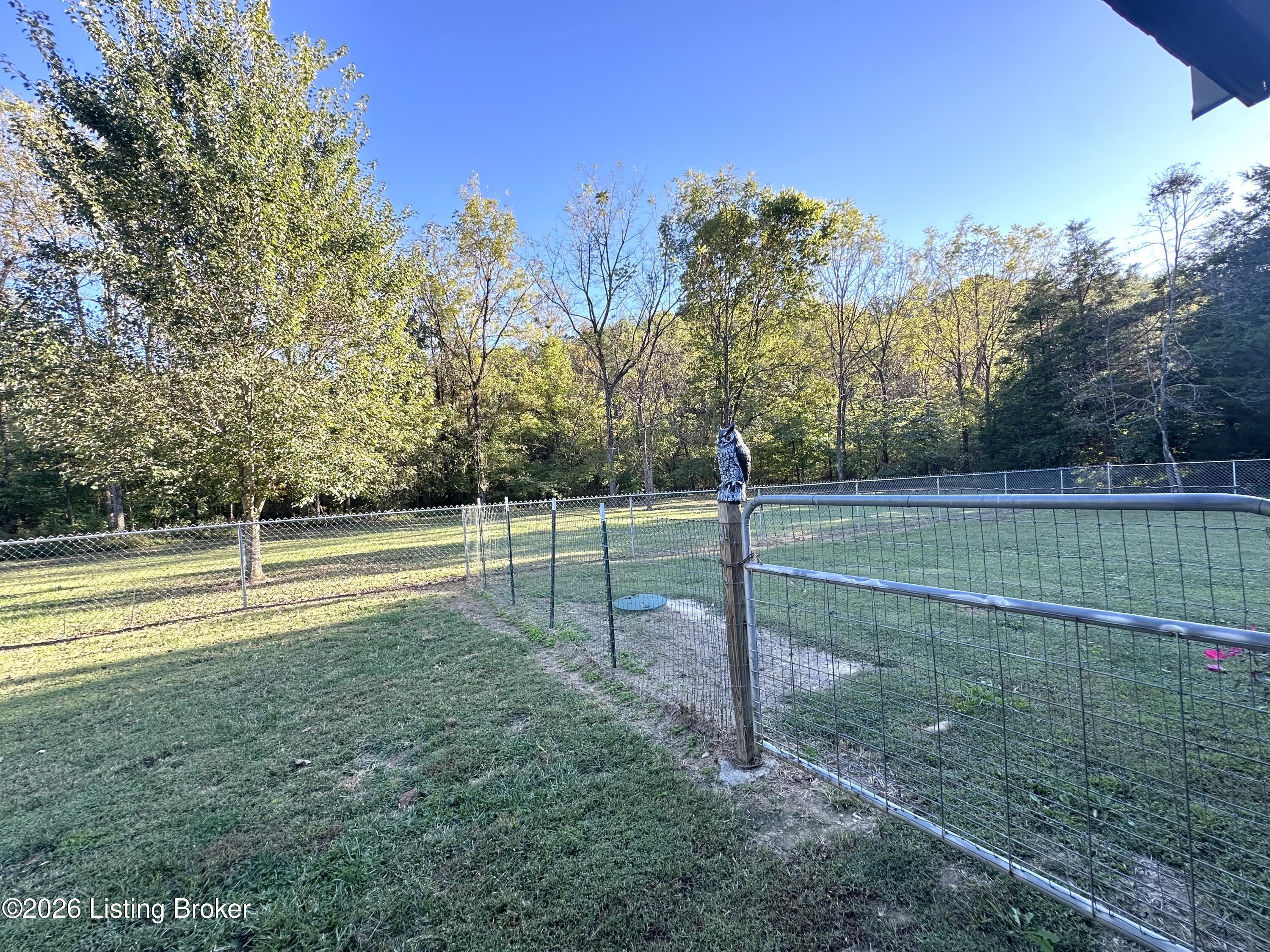 142 Poplar Cir Property Photo 13