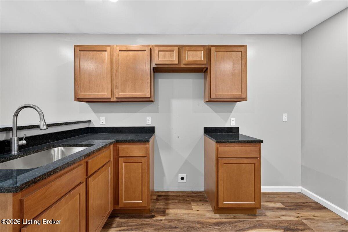 3523 Greenwood Ave Property Photo 7
