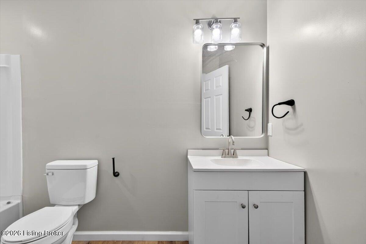 3523 Greenwood Ave Property Photo 17