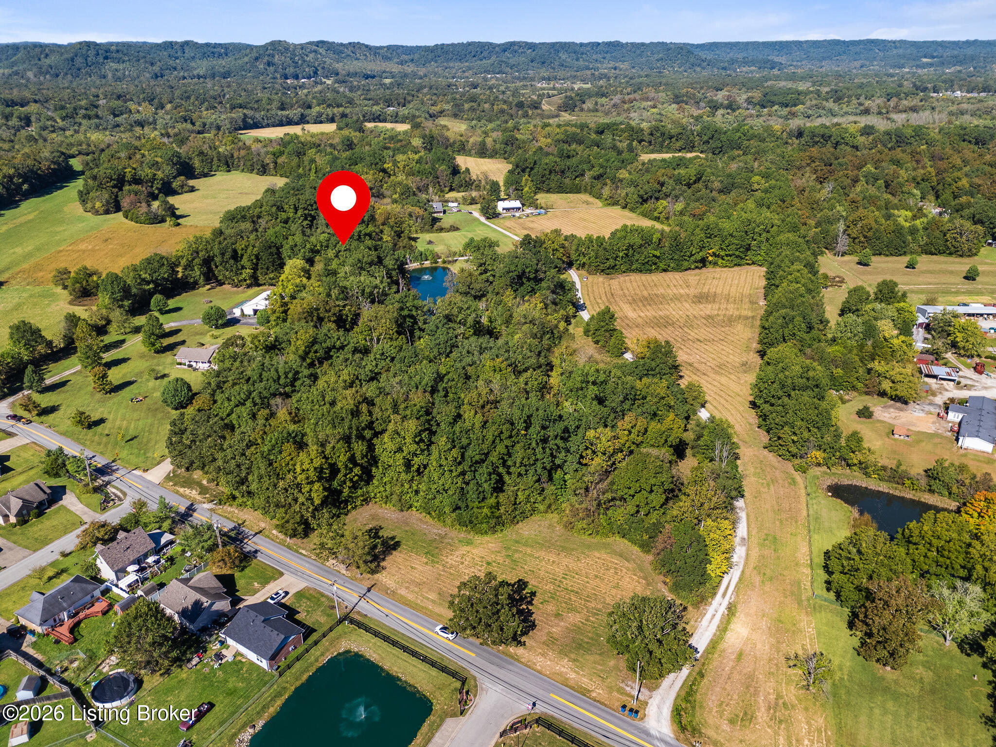 1140 Beech Grove Rd Property Photo 3