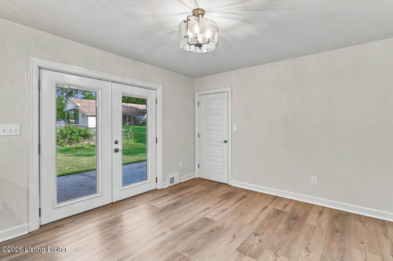 386 S Deepwood Dr Property Photo 22