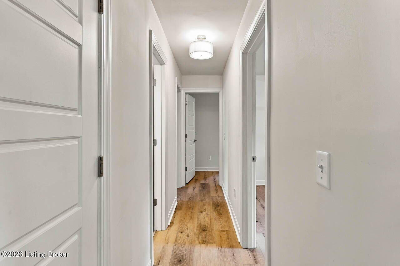 386 S Deepwood Dr Property Photo 26