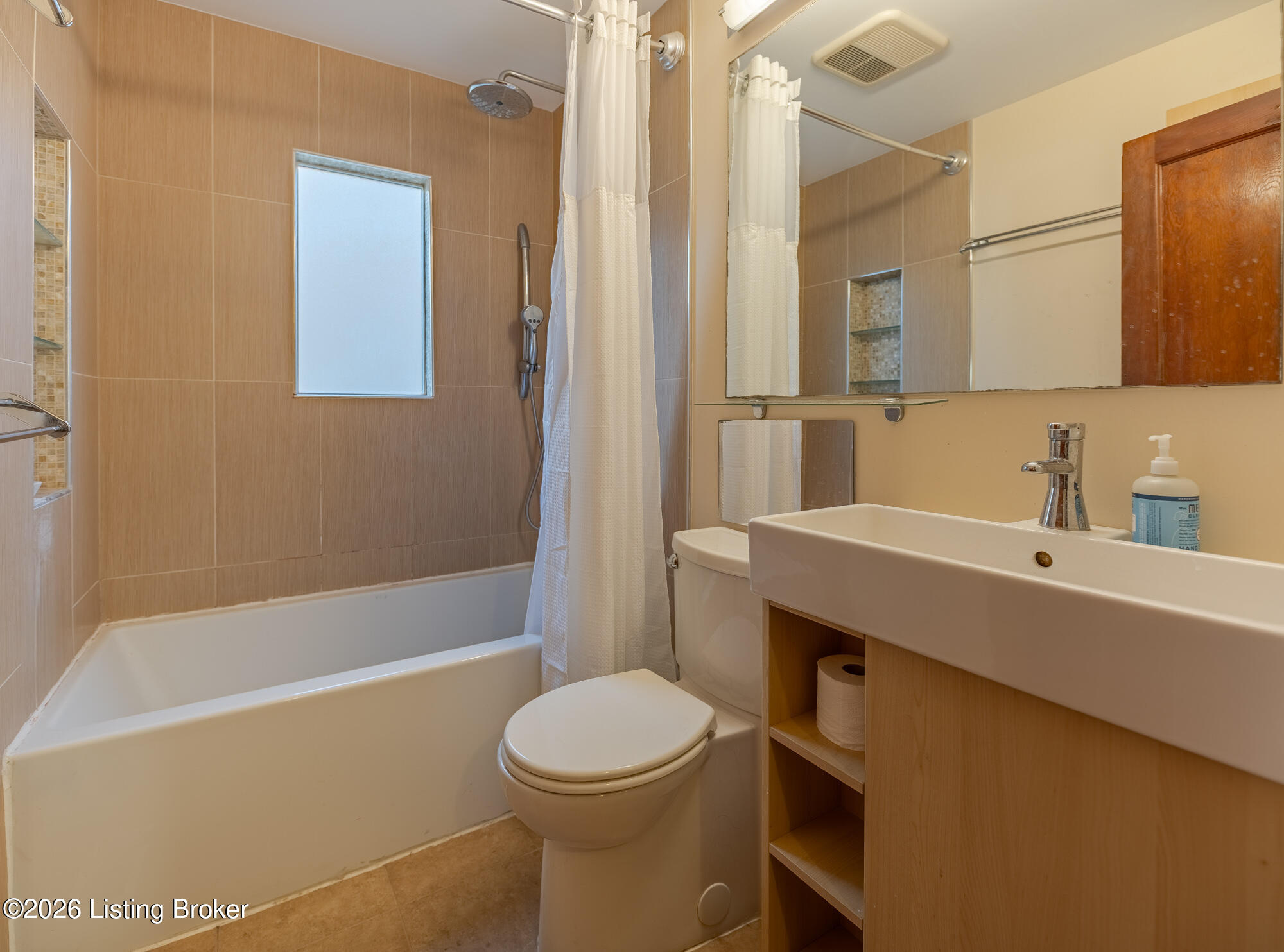 1144 Saint Michael St Property Photo 18