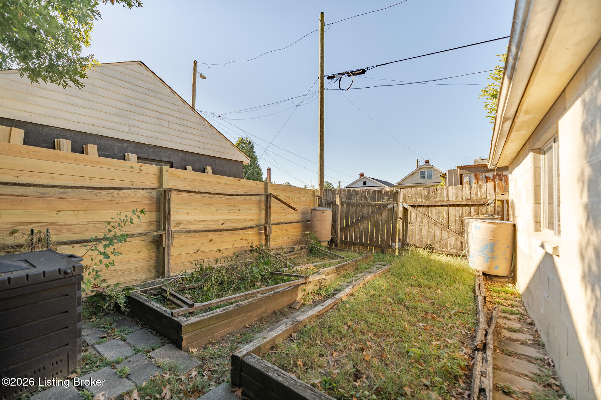 1144 Saint Michael St Property Photo 27