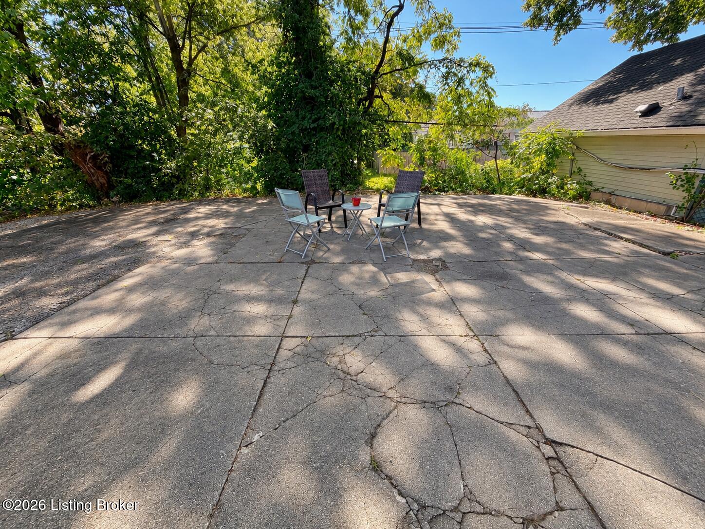 1196 Innis Ct 2 Property Photo 9