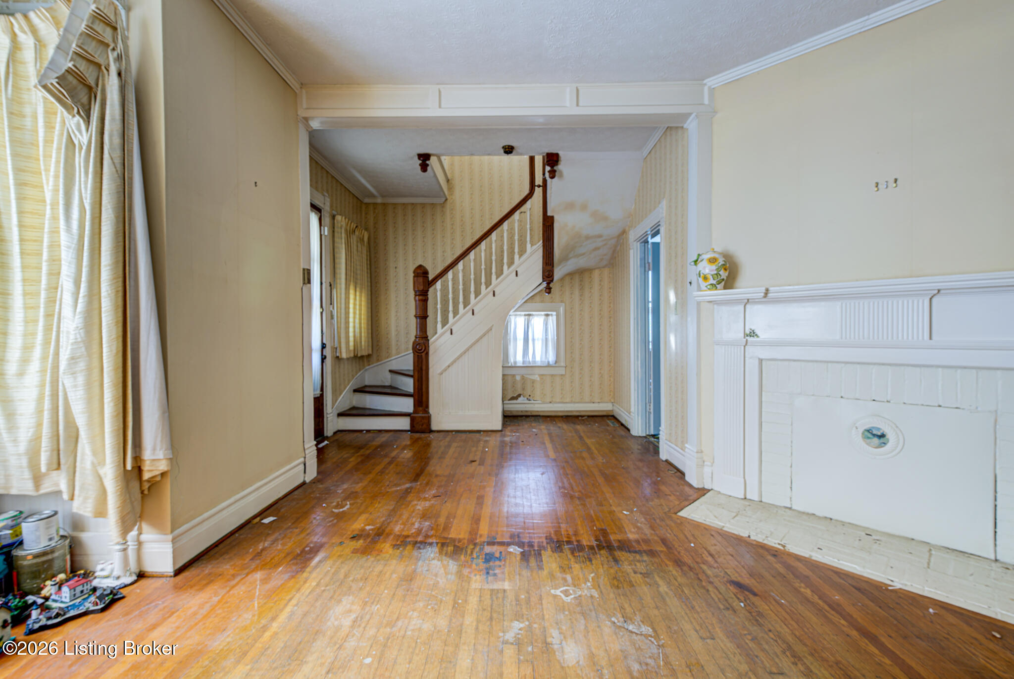 310 N Walnut St Property Photo 22