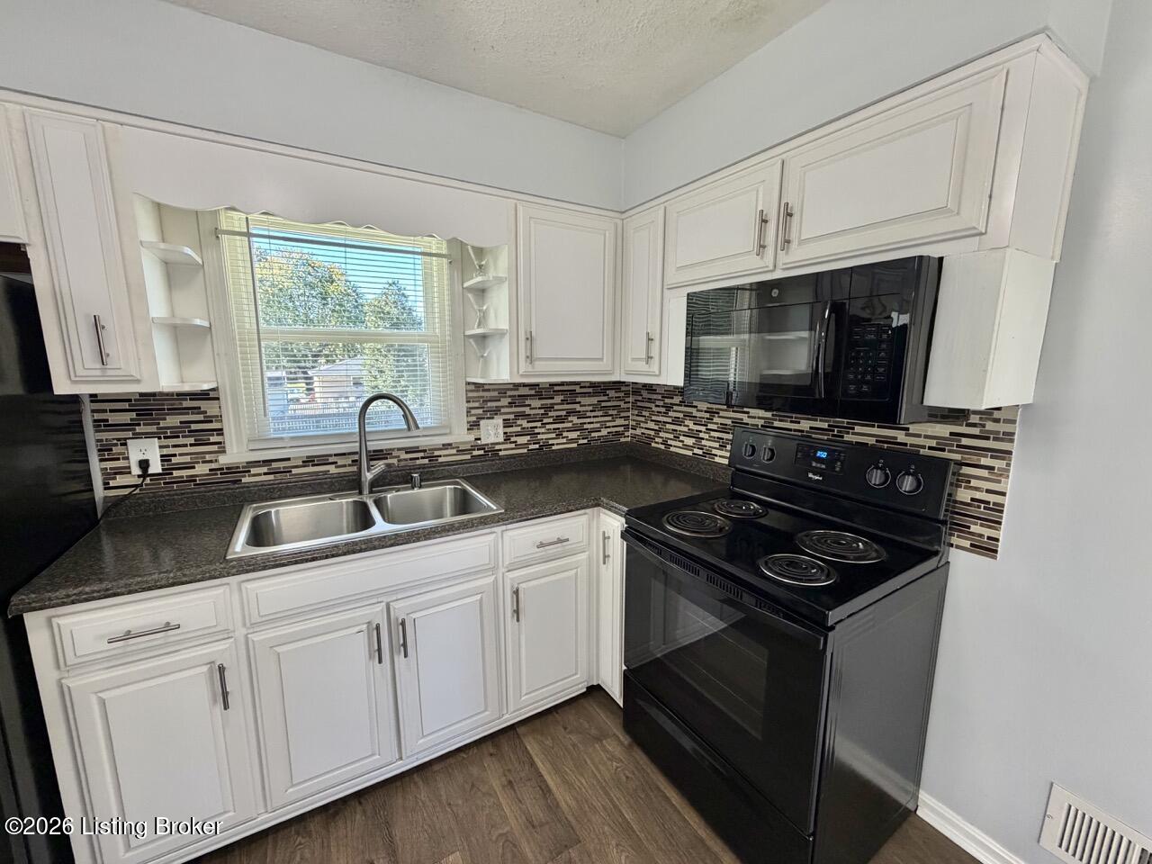 5604 Sterling Dr Property Photo 16
