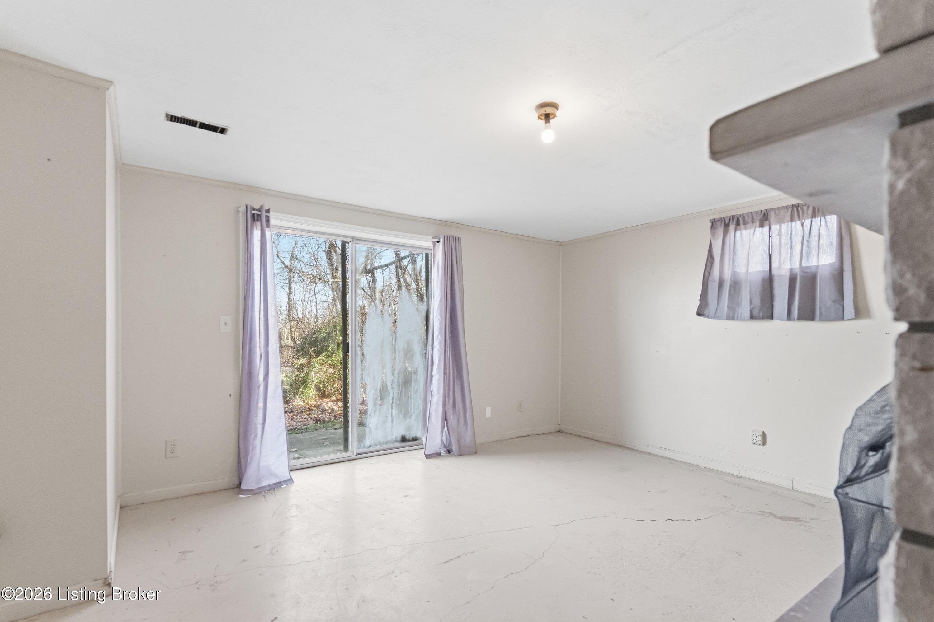 1361 Old State Rd Property Photo 30