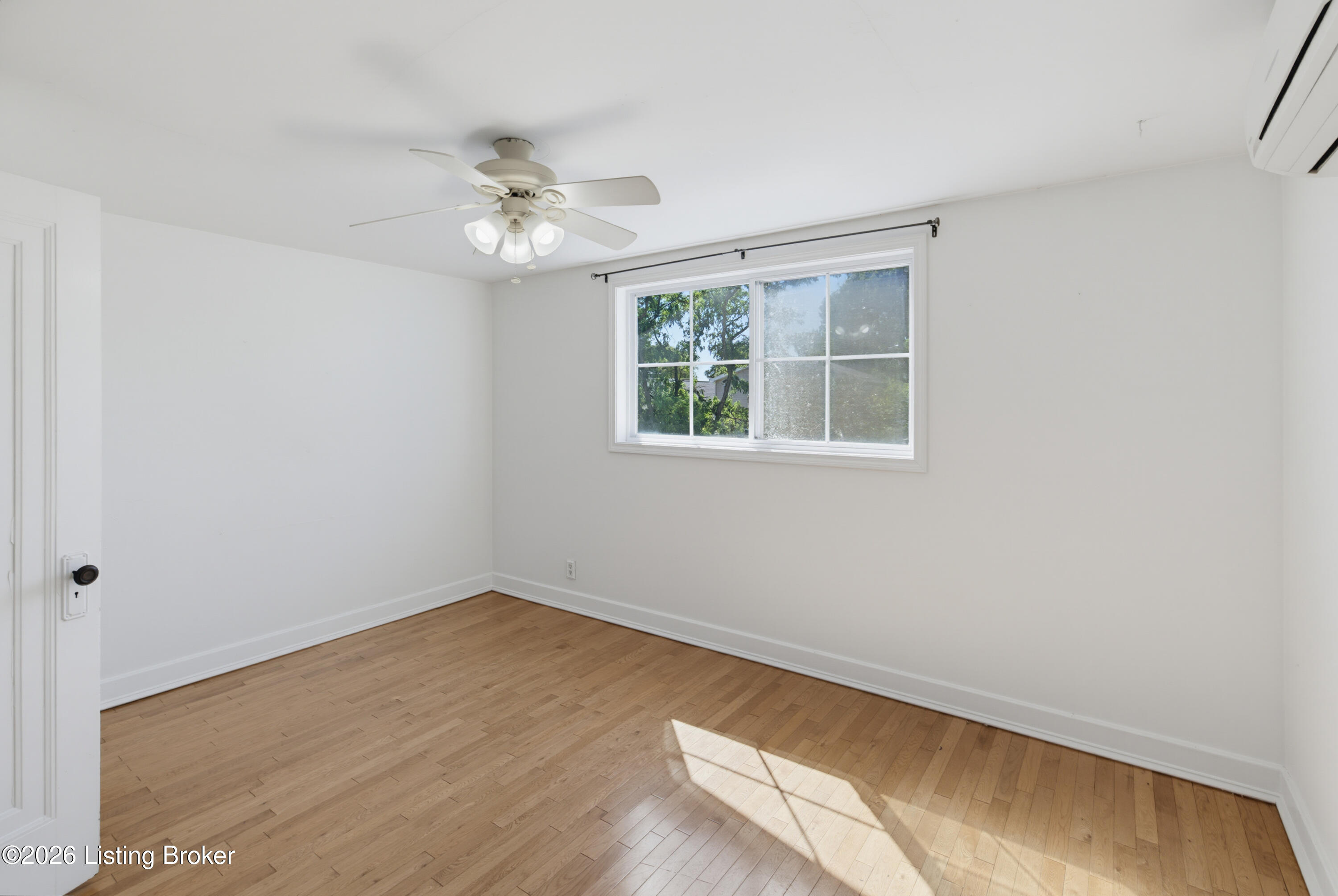 302 Iola Rd Property Photo 25