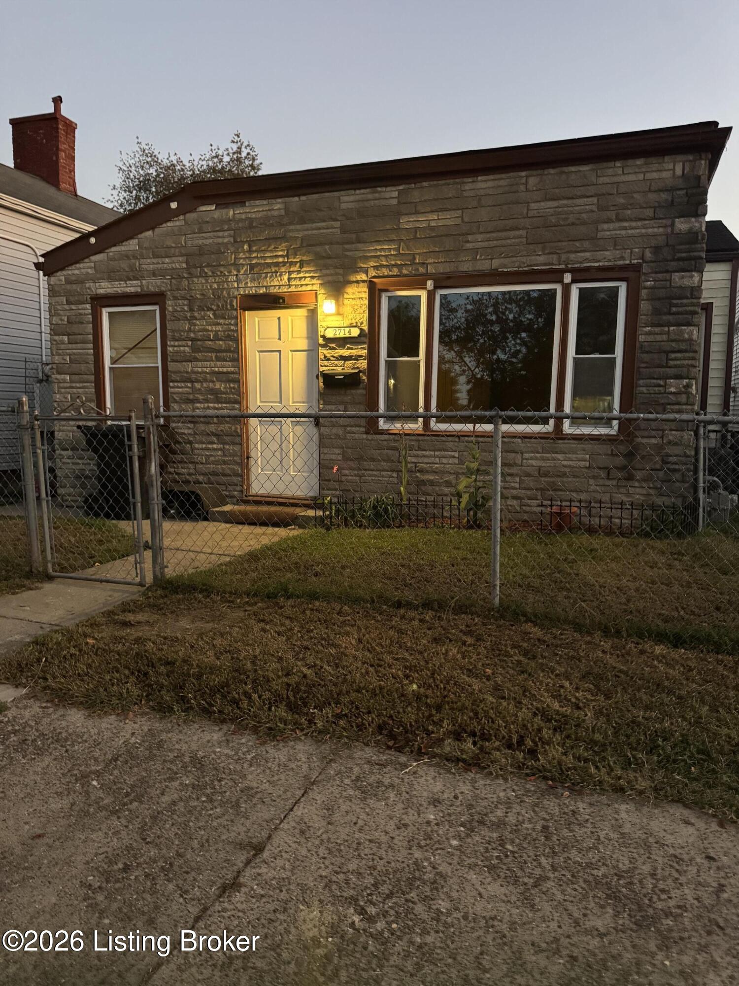 2714 Alford Ave Property Photo 1