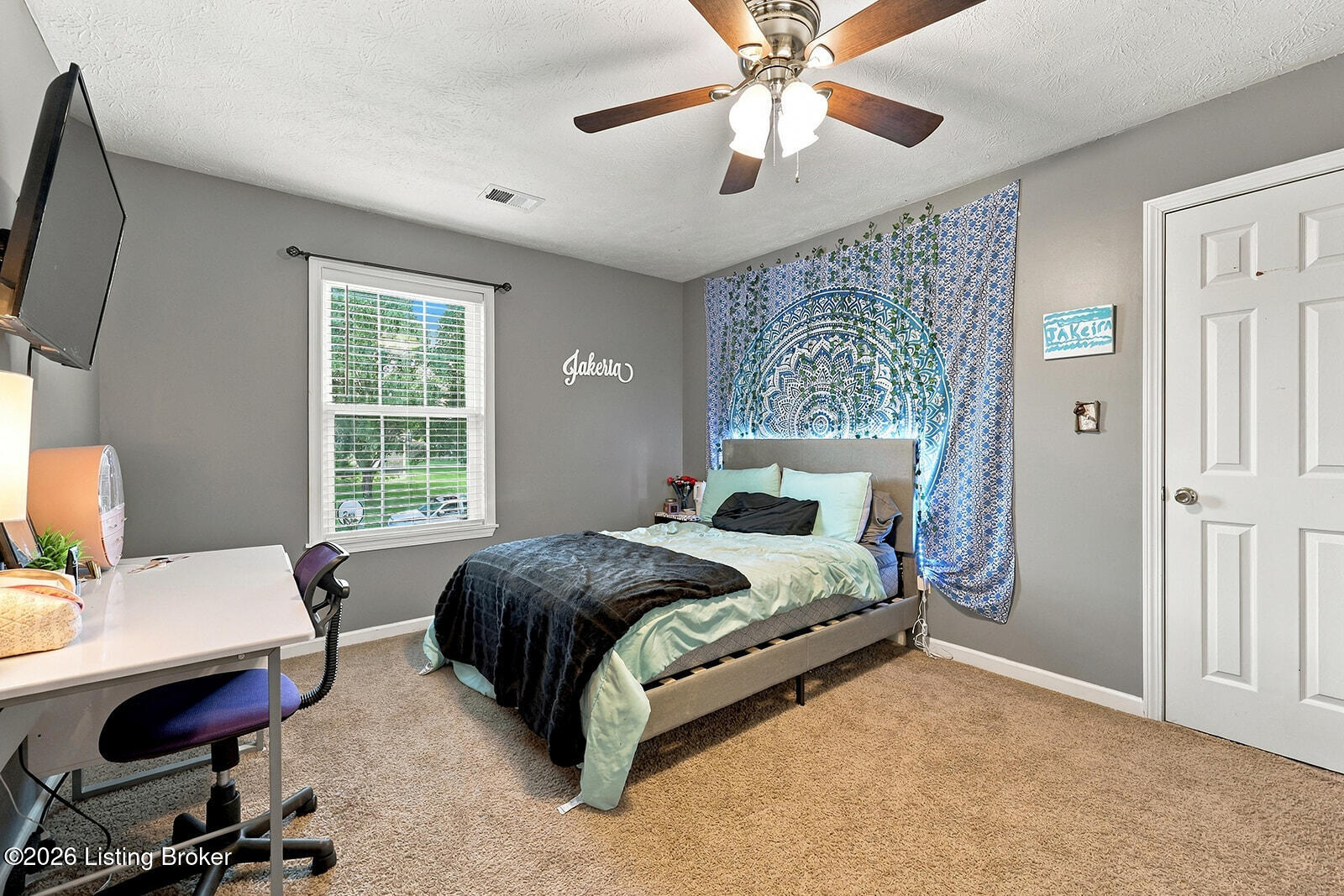 2262 Clearwater Dr Property Photo 36