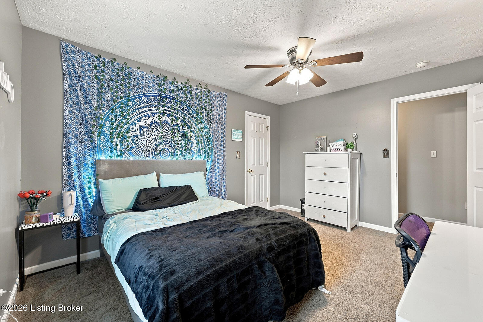 2262 Clearwater Dr Property Photo 37