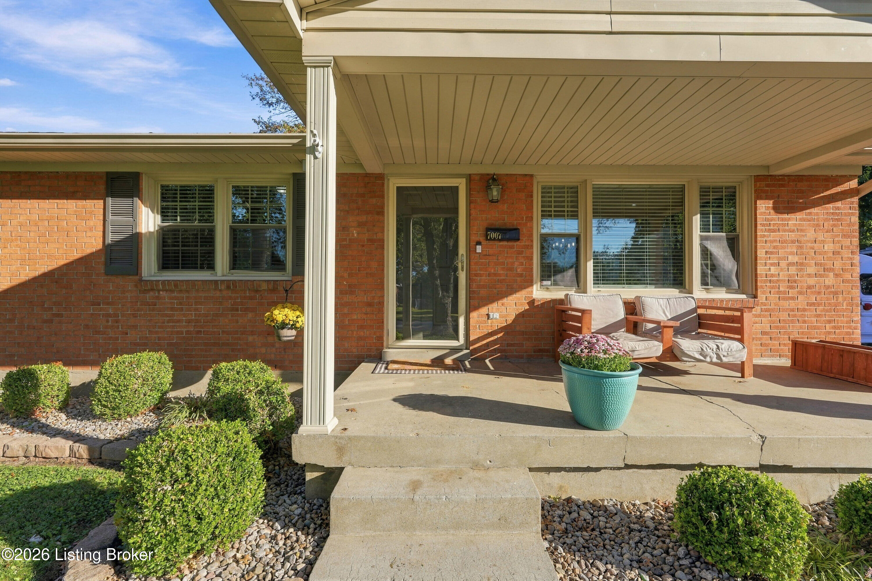 7007 Meihaus Way Property Photo 4