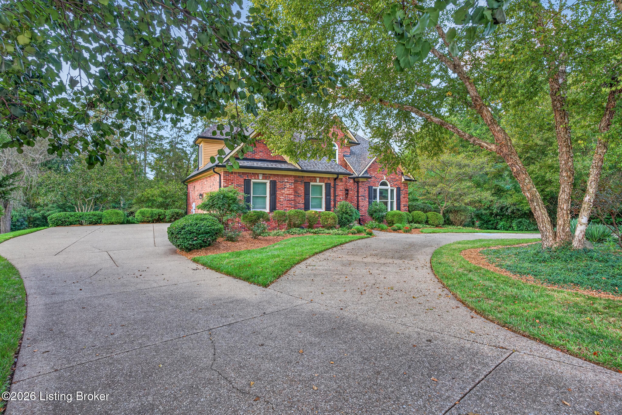11812 Lakestone Way Property Photo 5