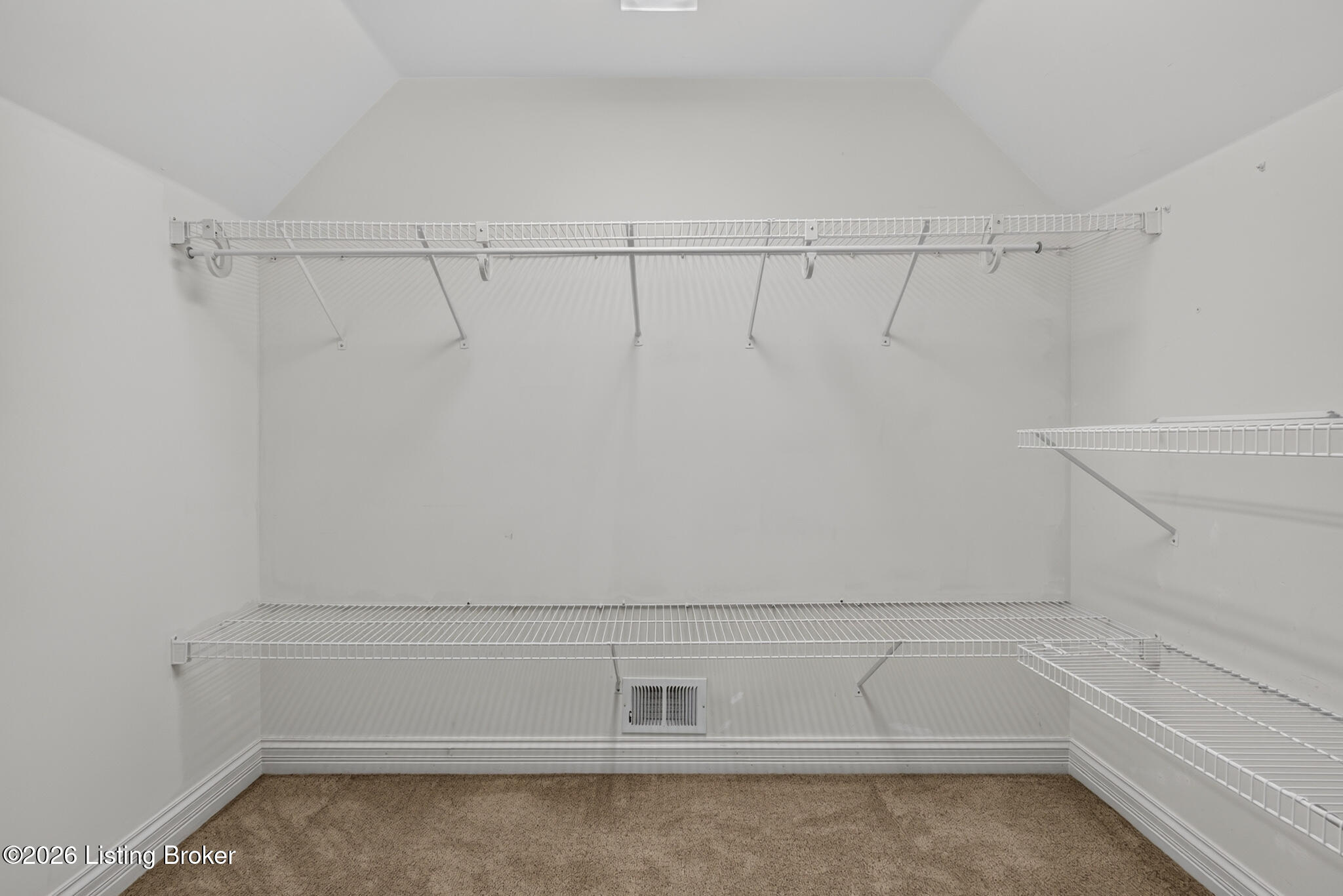 11812 Lakestone Way Property Photo 34