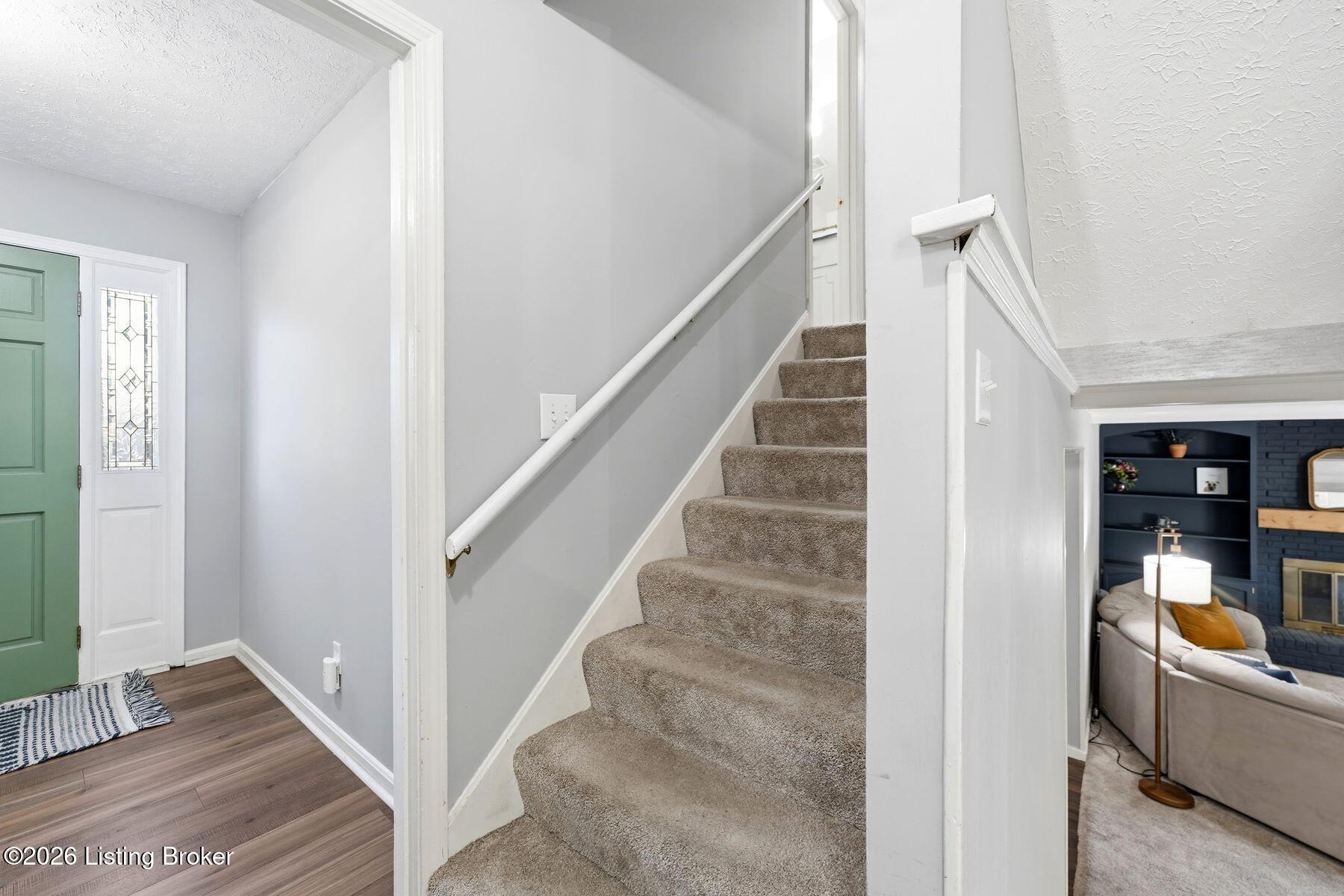 408 Taurus Pl Property Photo 9