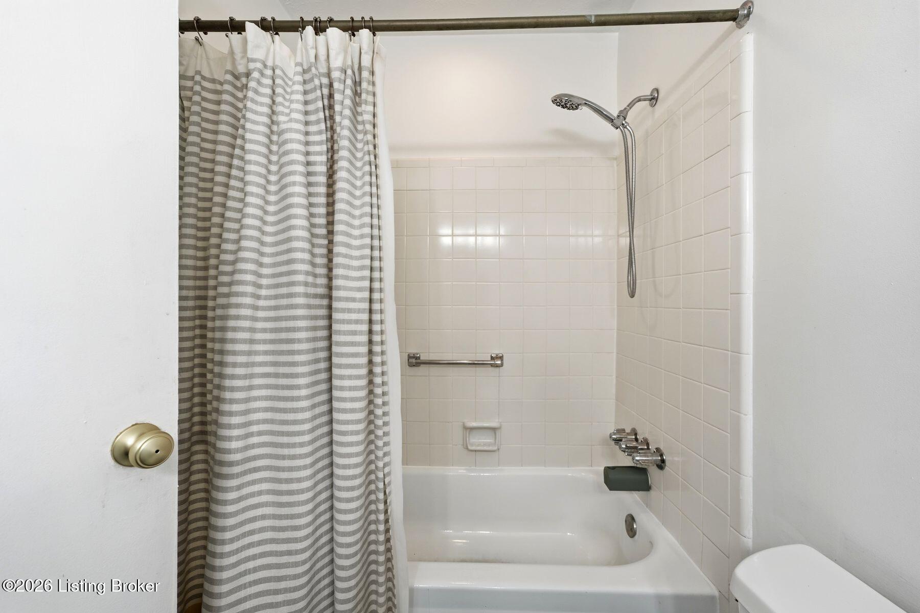 408 Taurus Pl Property Photo 13