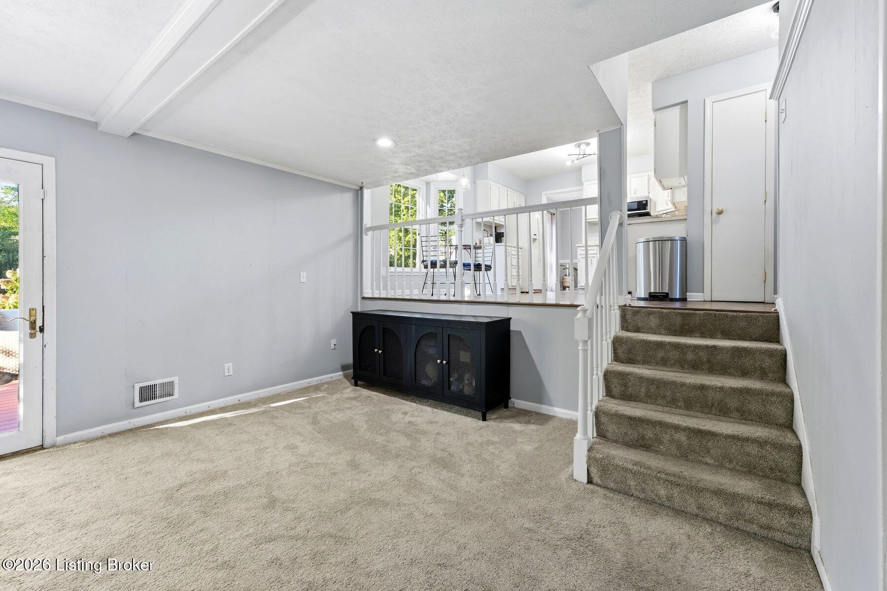 408 Taurus Pl Property Photo 16