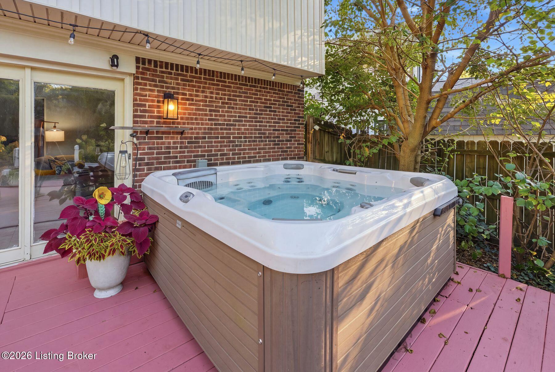 408 Taurus Pl Property Photo 25
