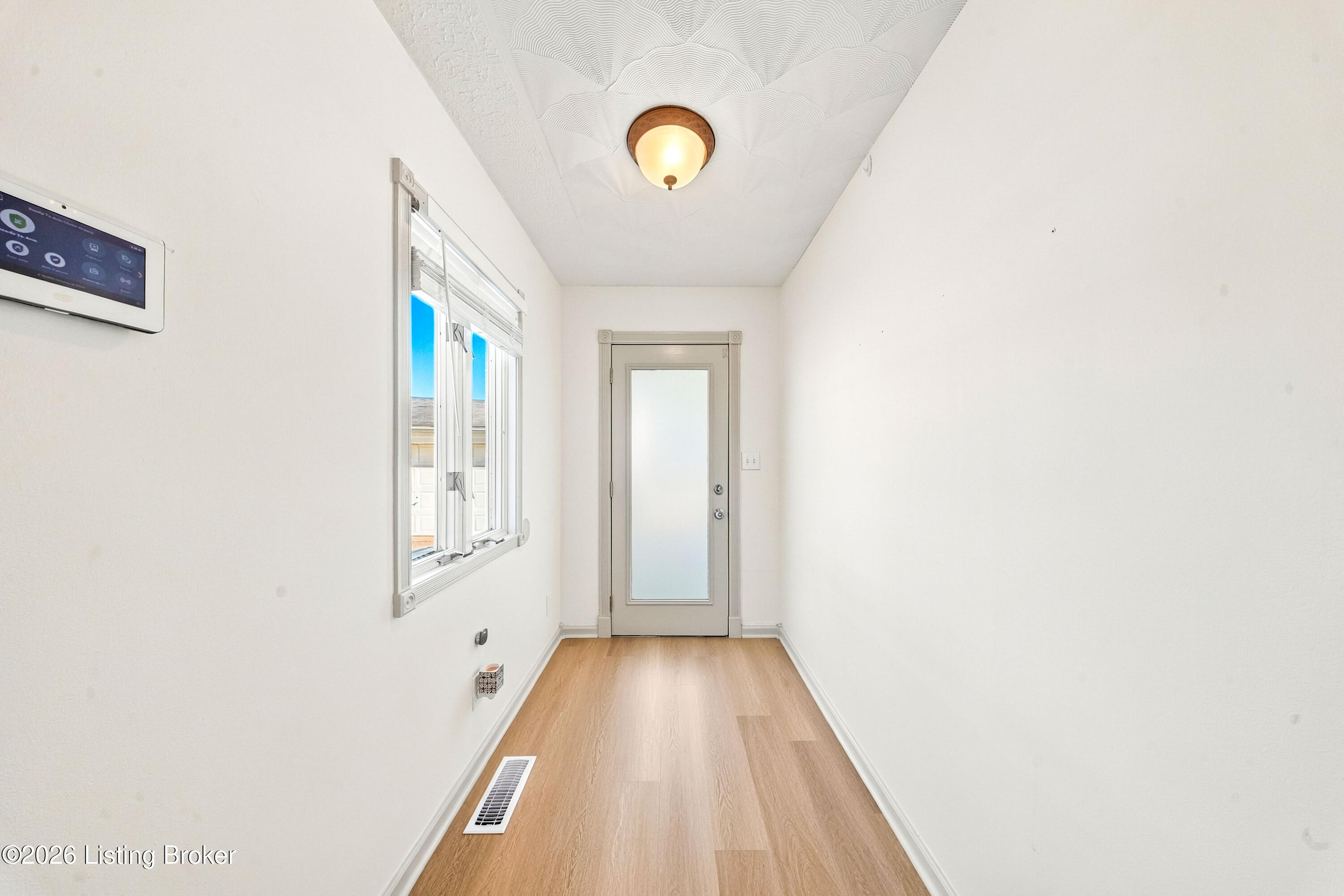 7707 Dingle Dell Rd Property Photo 13