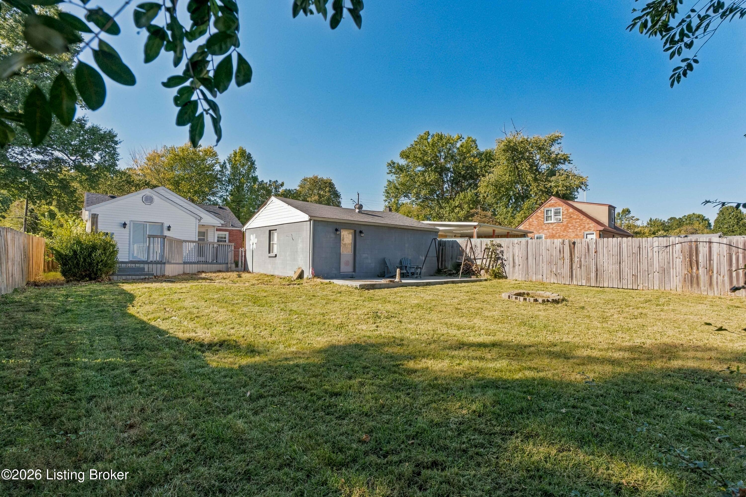 7707 Dingle Dell Rd Property Photo 28