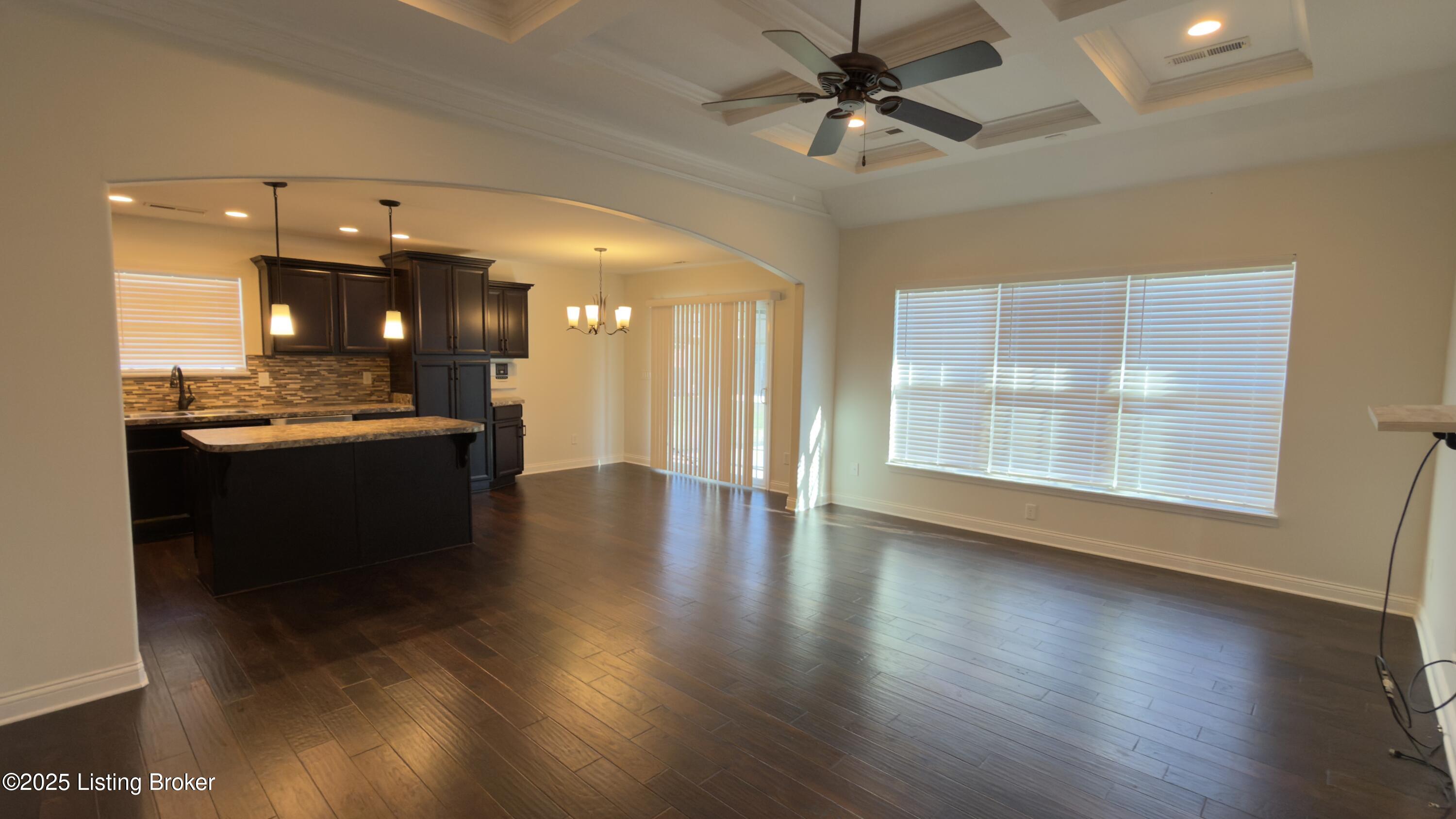 11548 Independence Way Property Photo 2