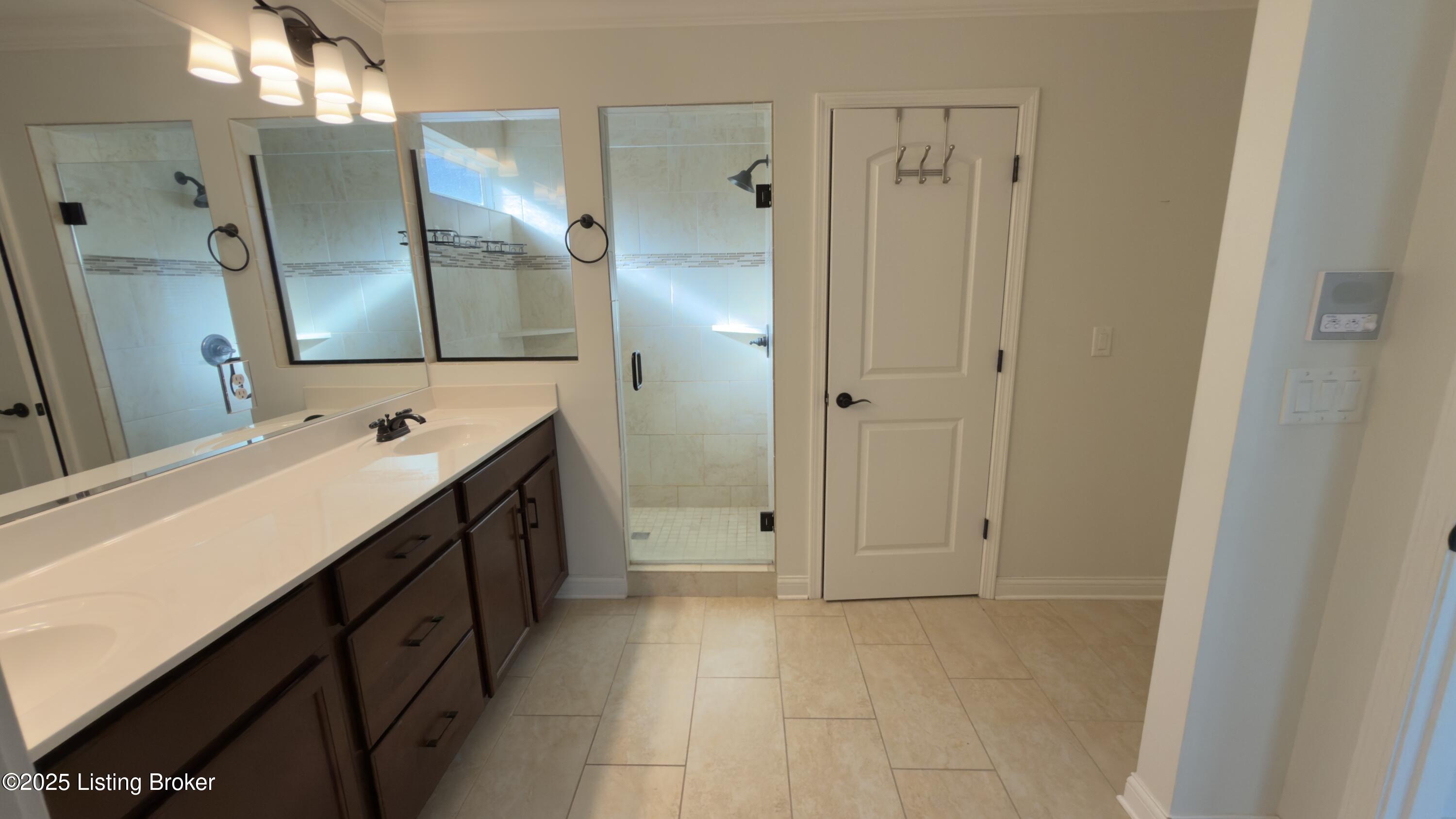11548 Independence Way Property Photo 7