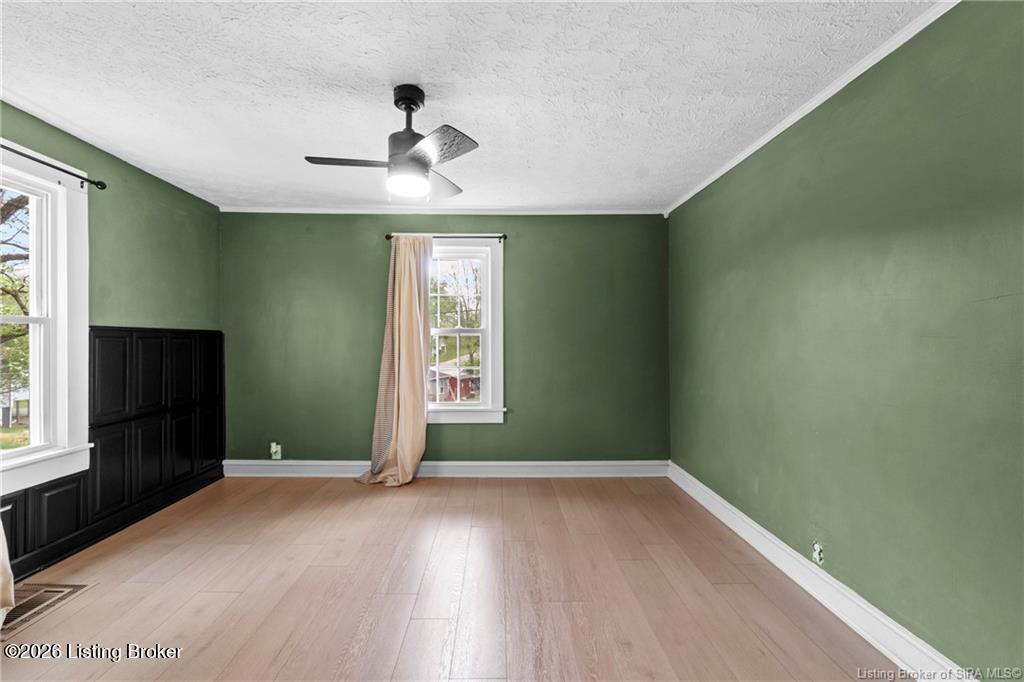 840 E Walnut St Property Photo 21