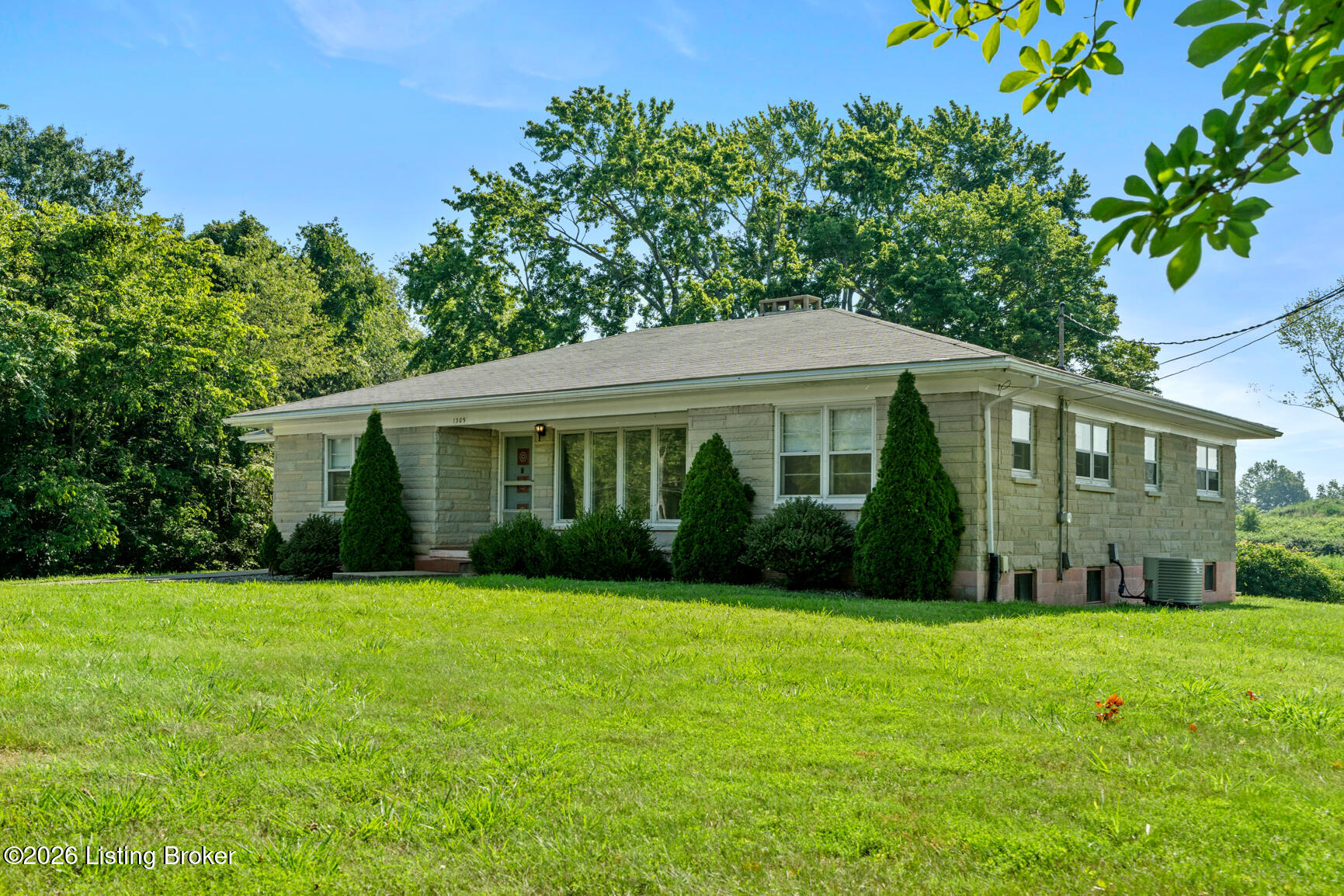 1309 Old State Rd Property Photo 2