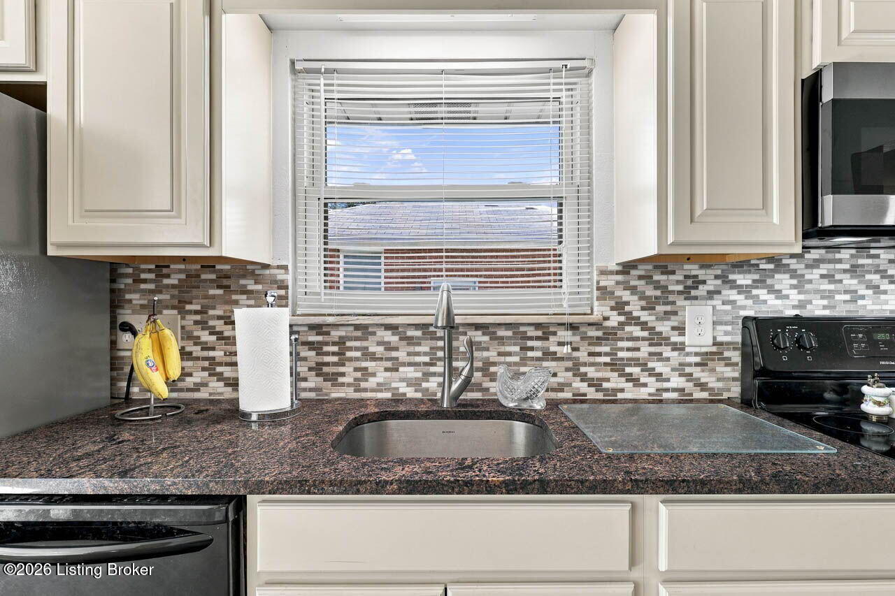 3318 Furman Blvd Property Photo 12