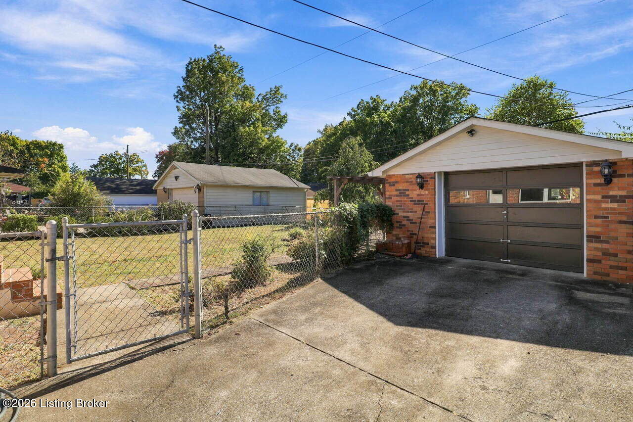 3318 Furman Blvd Property Photo 36