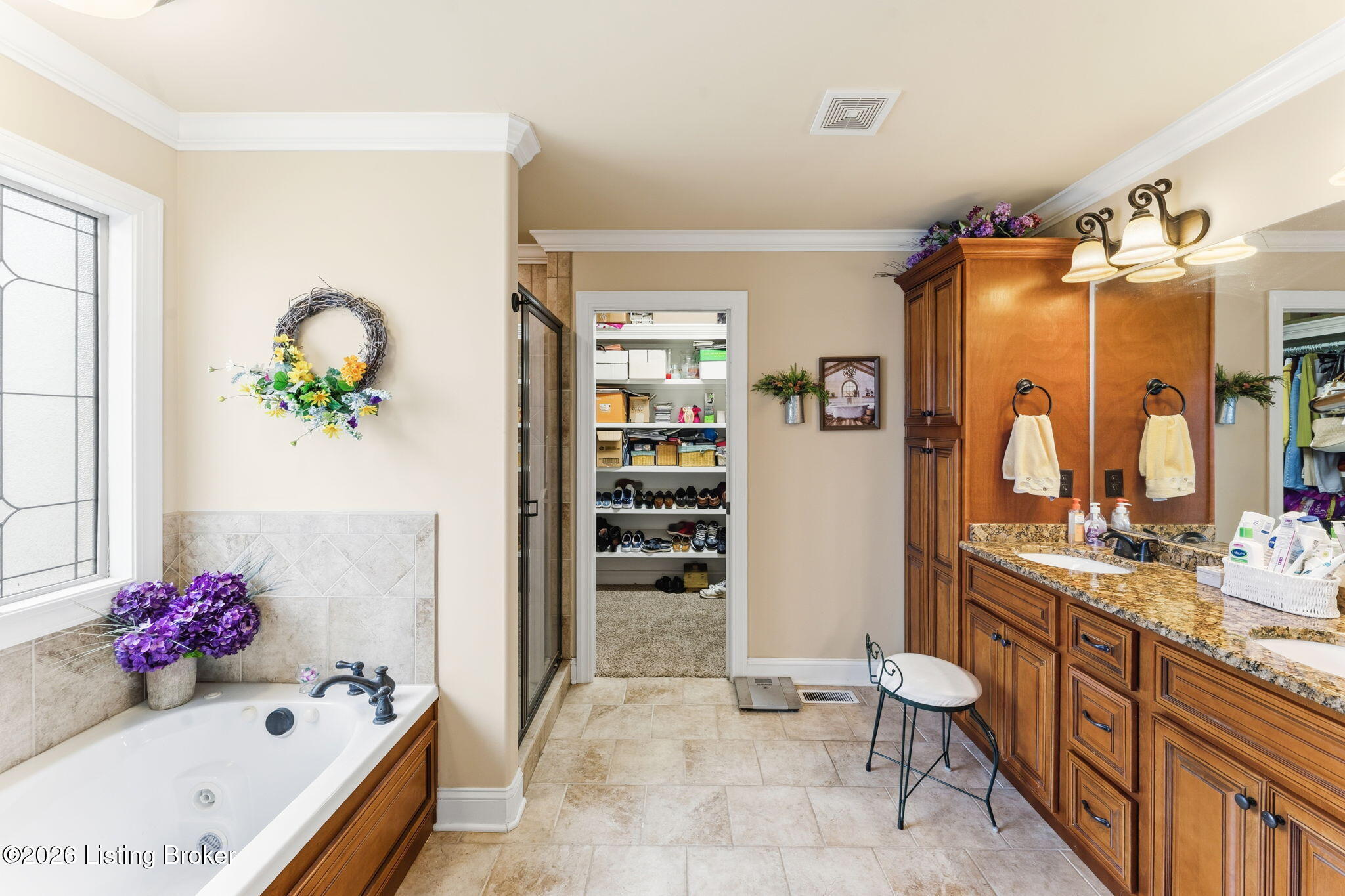 618 Baden Ln Property Photo 11