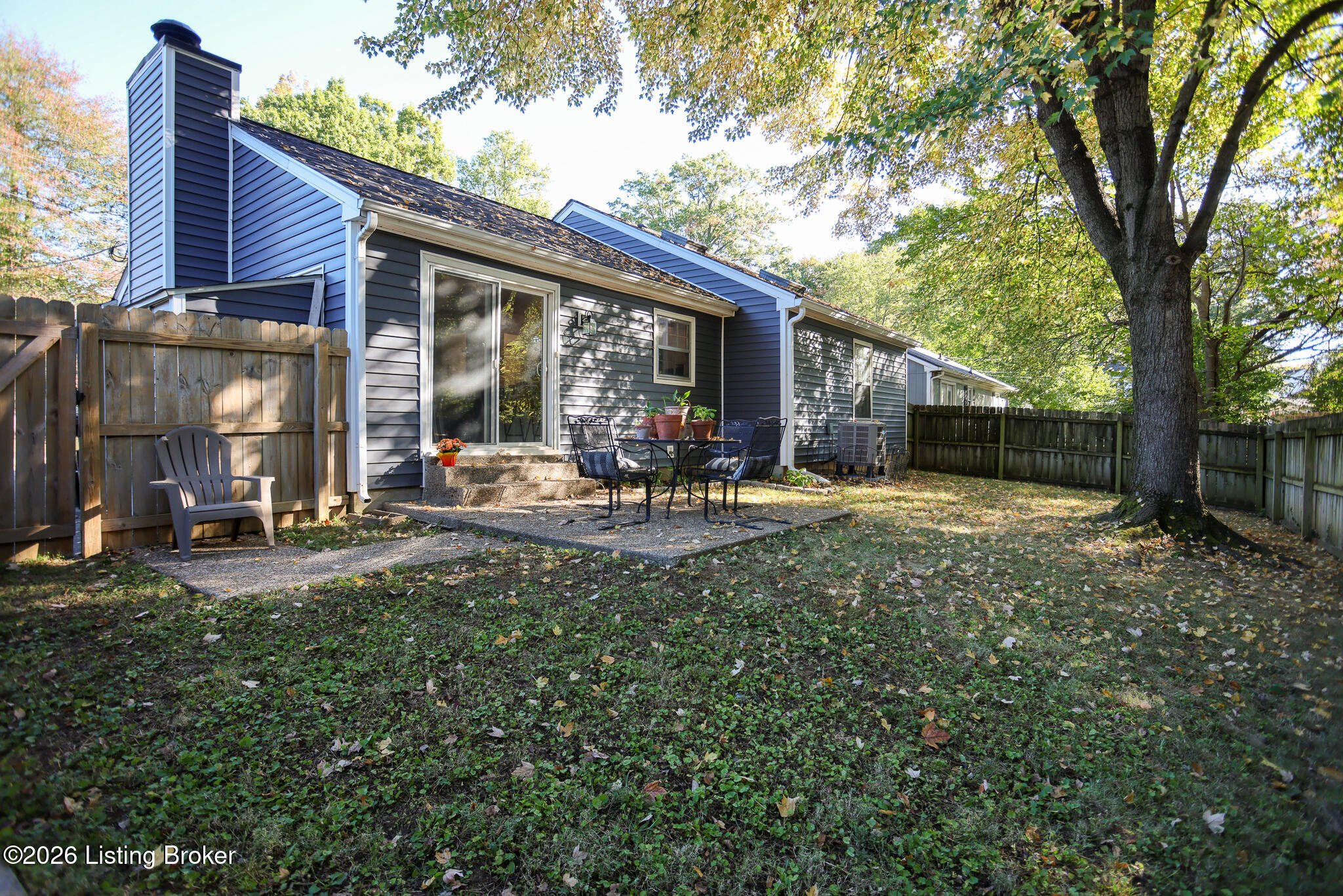 7102 Lydgate Dr Property Photo 24