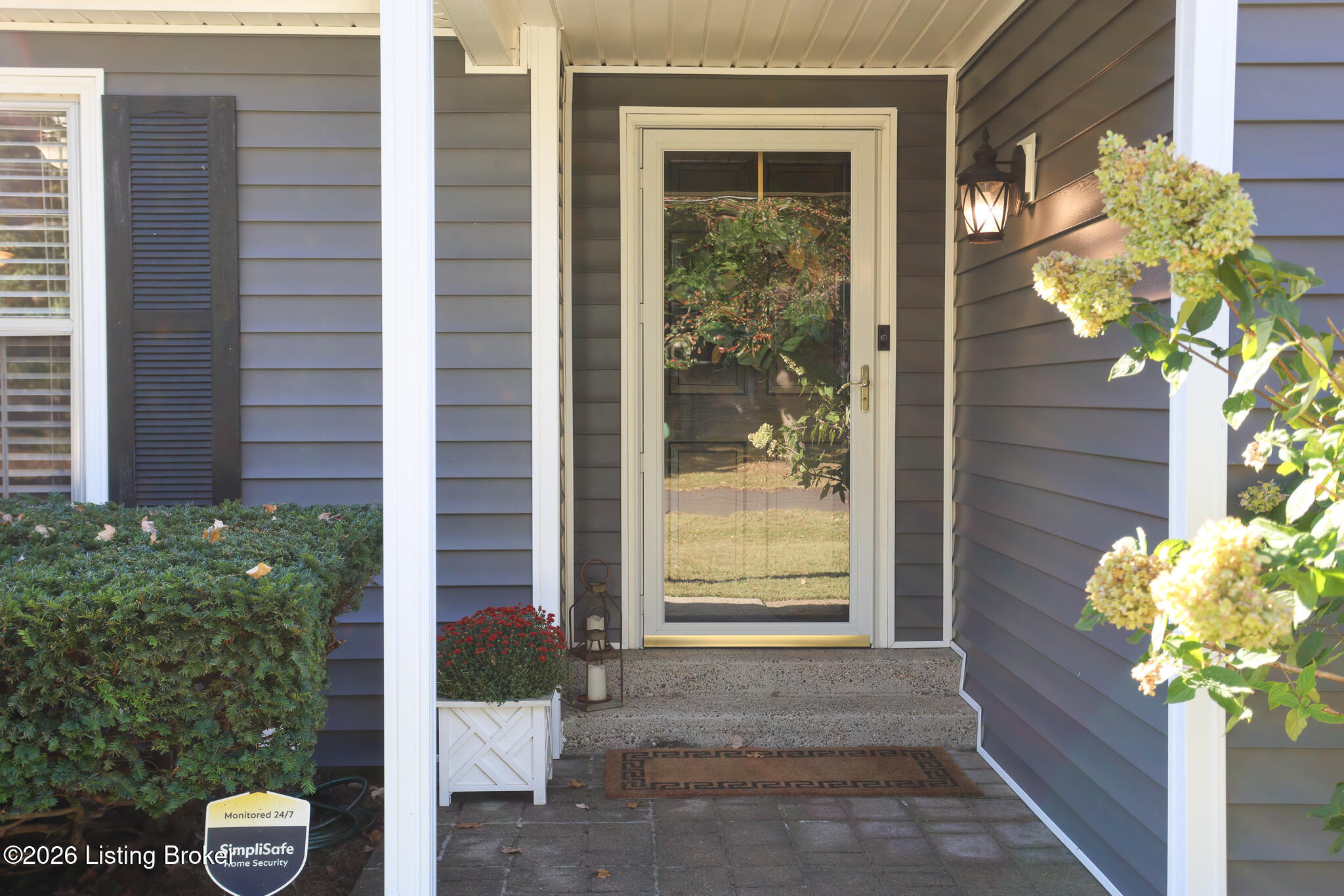 7102 Lydgate Dr Property Photo 27