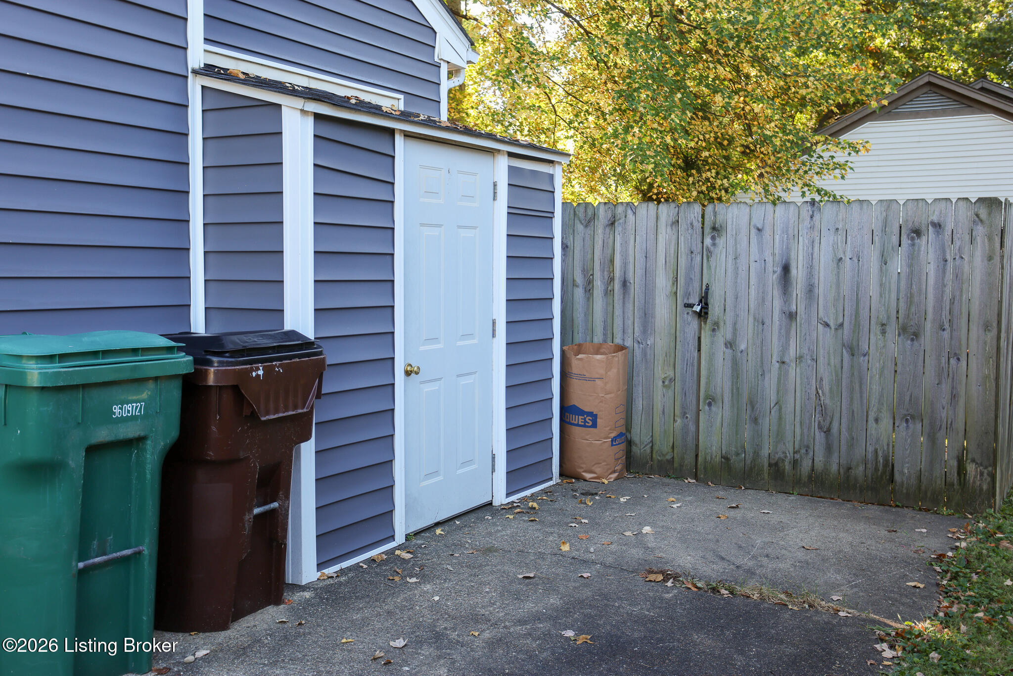 7102 Lydgate Dr Property Photo 34