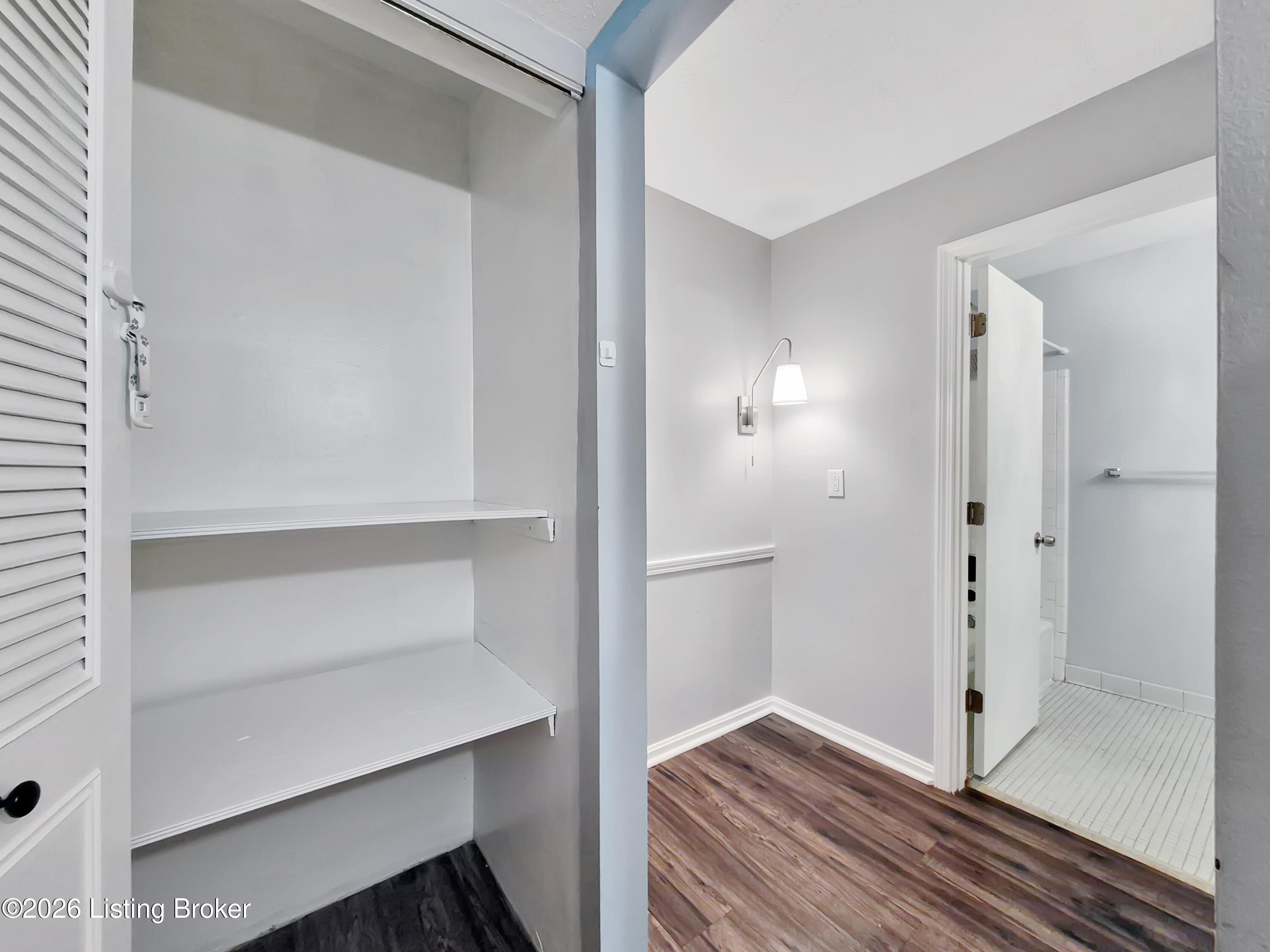 107 Algiers Ct Apt 2 Property Photo 9