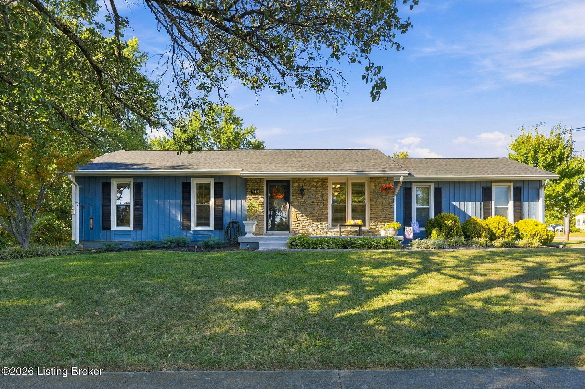 11921 Berry Hill Rd Property Photo 1