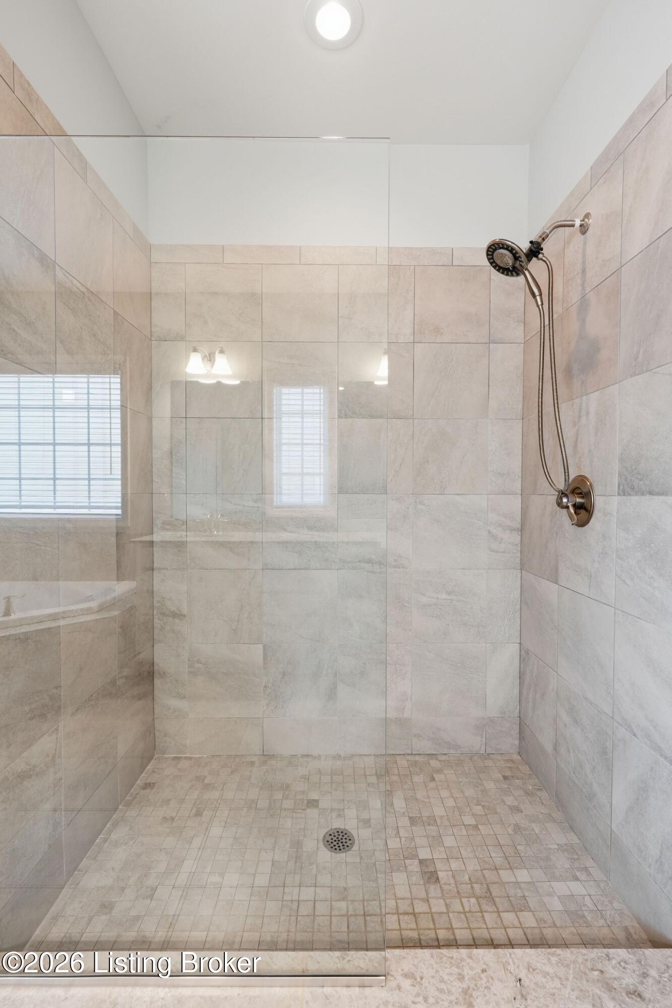 18005 Ellerslie Dr Property Photo 24