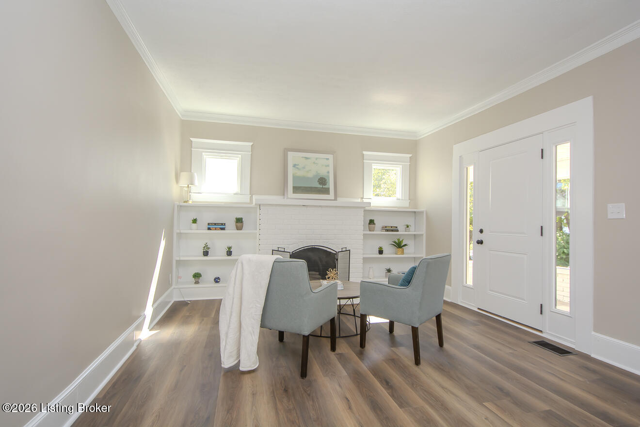 303 Iola Rd Property Photo 10
