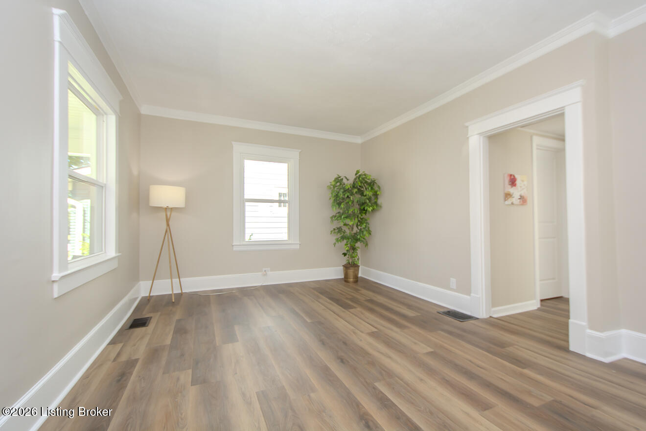 303 Iola Rd Property Photo 12