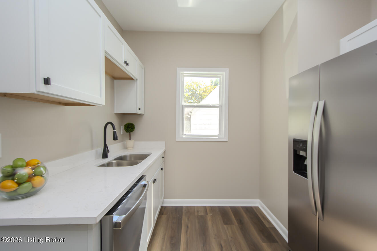 303 Iola Rd Property Photo 17