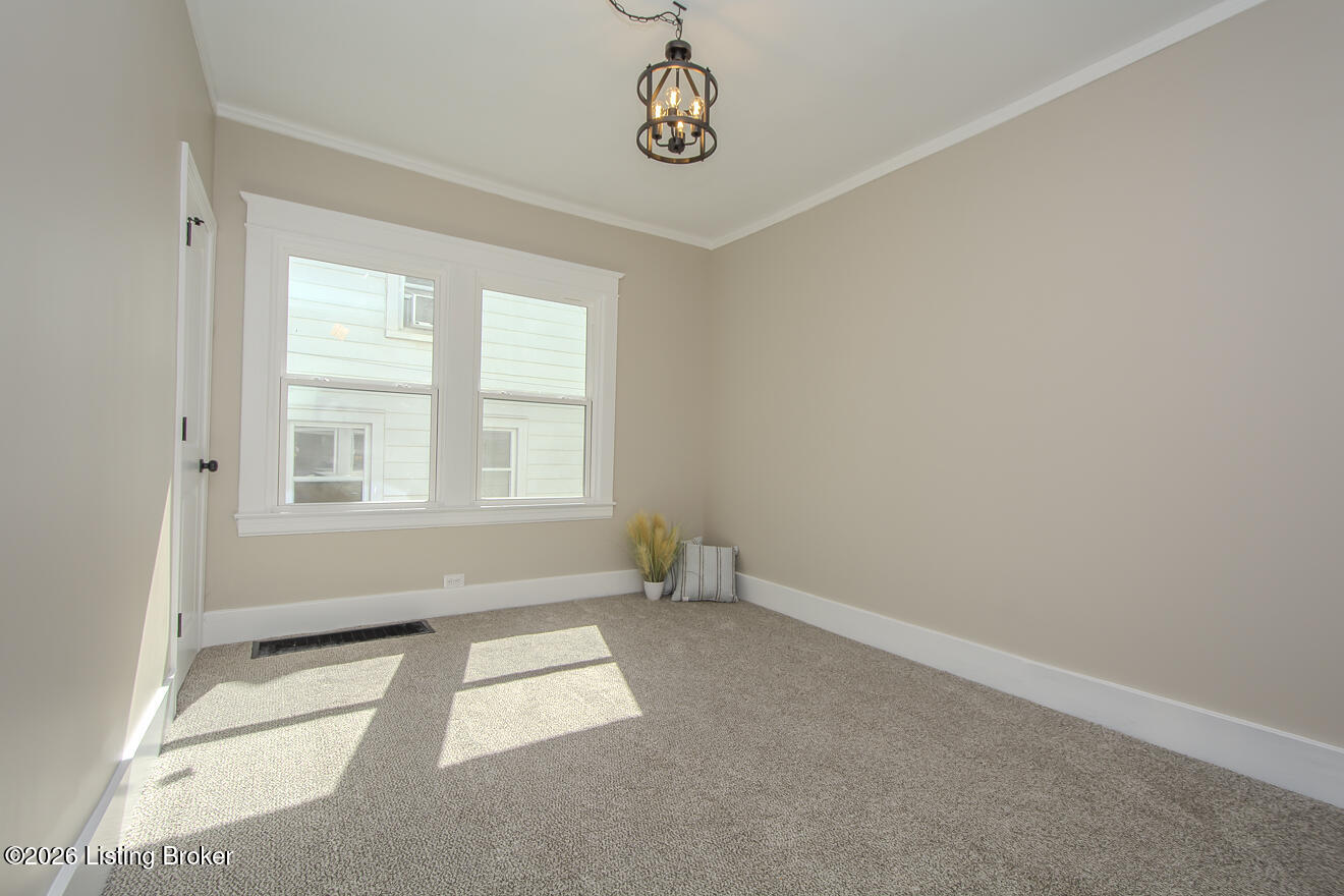 303 Iola Rd Property Photo 21
