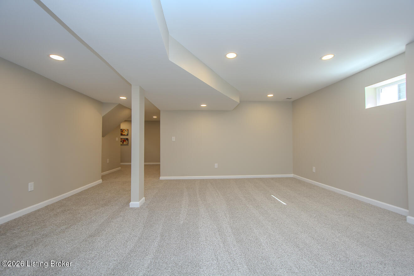 303 Iola Rd Property Photo 33