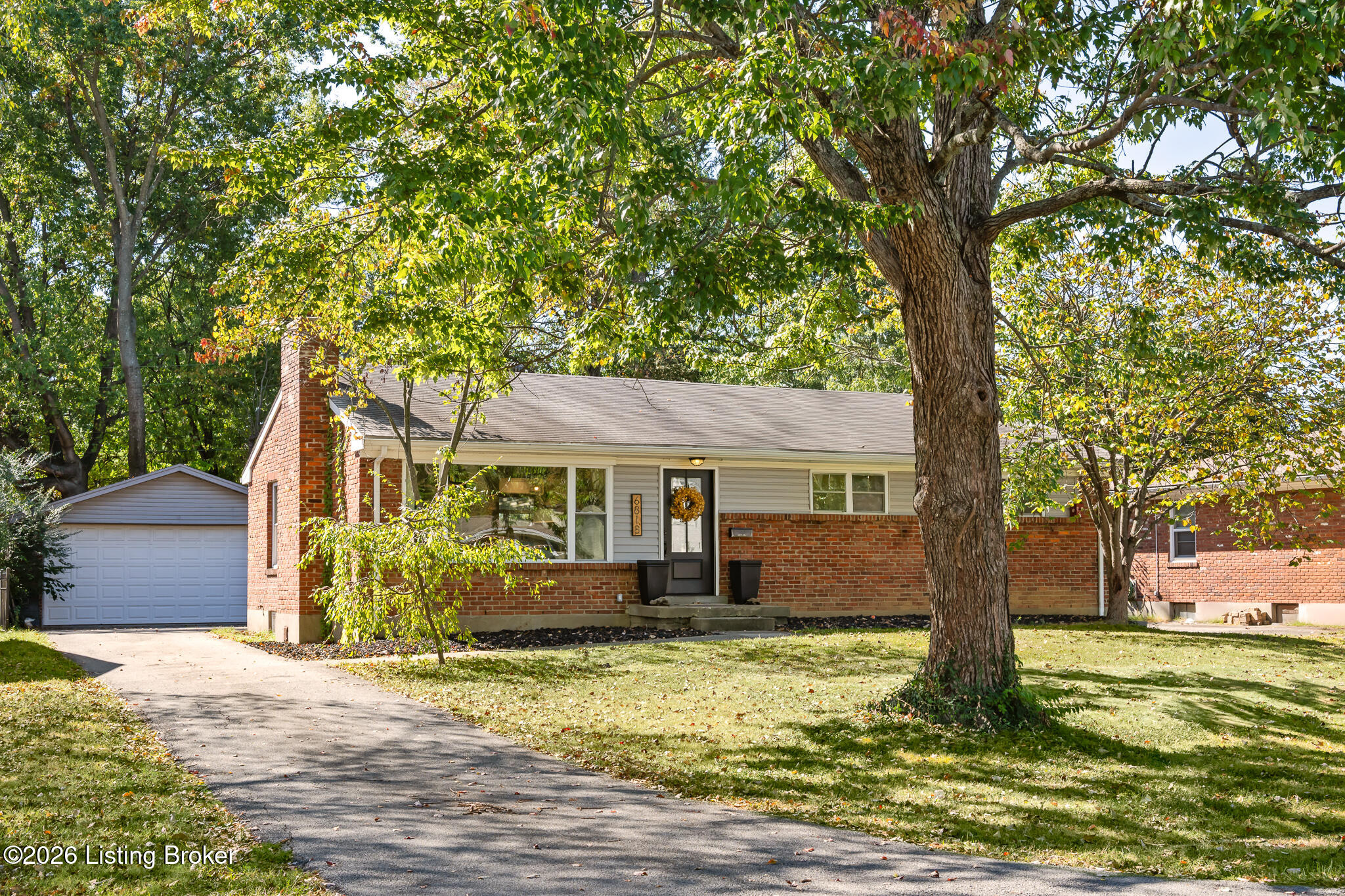 6818 Green Meadow Cir Property Photo 1