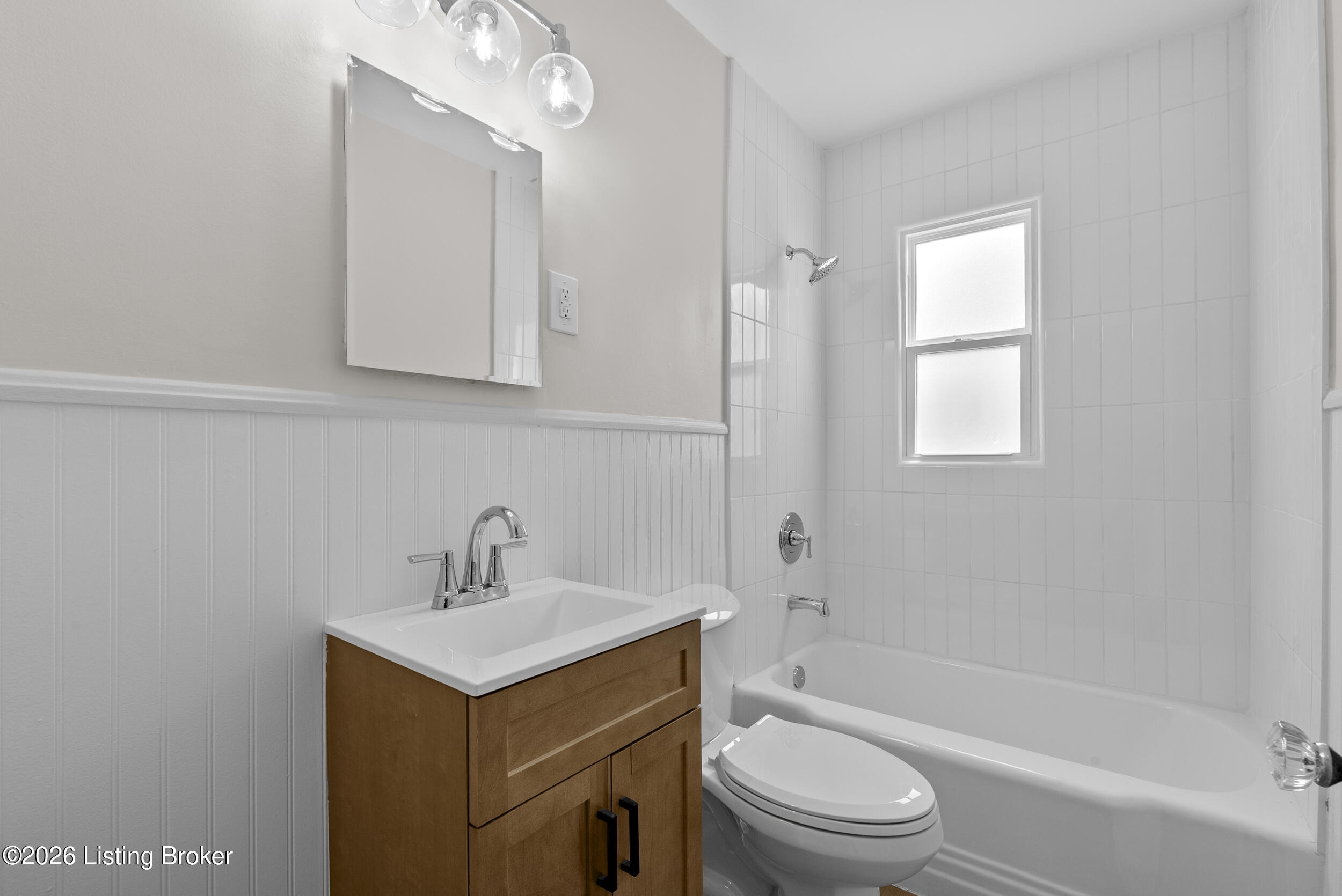 5001 Graston Ave Property Photo 11