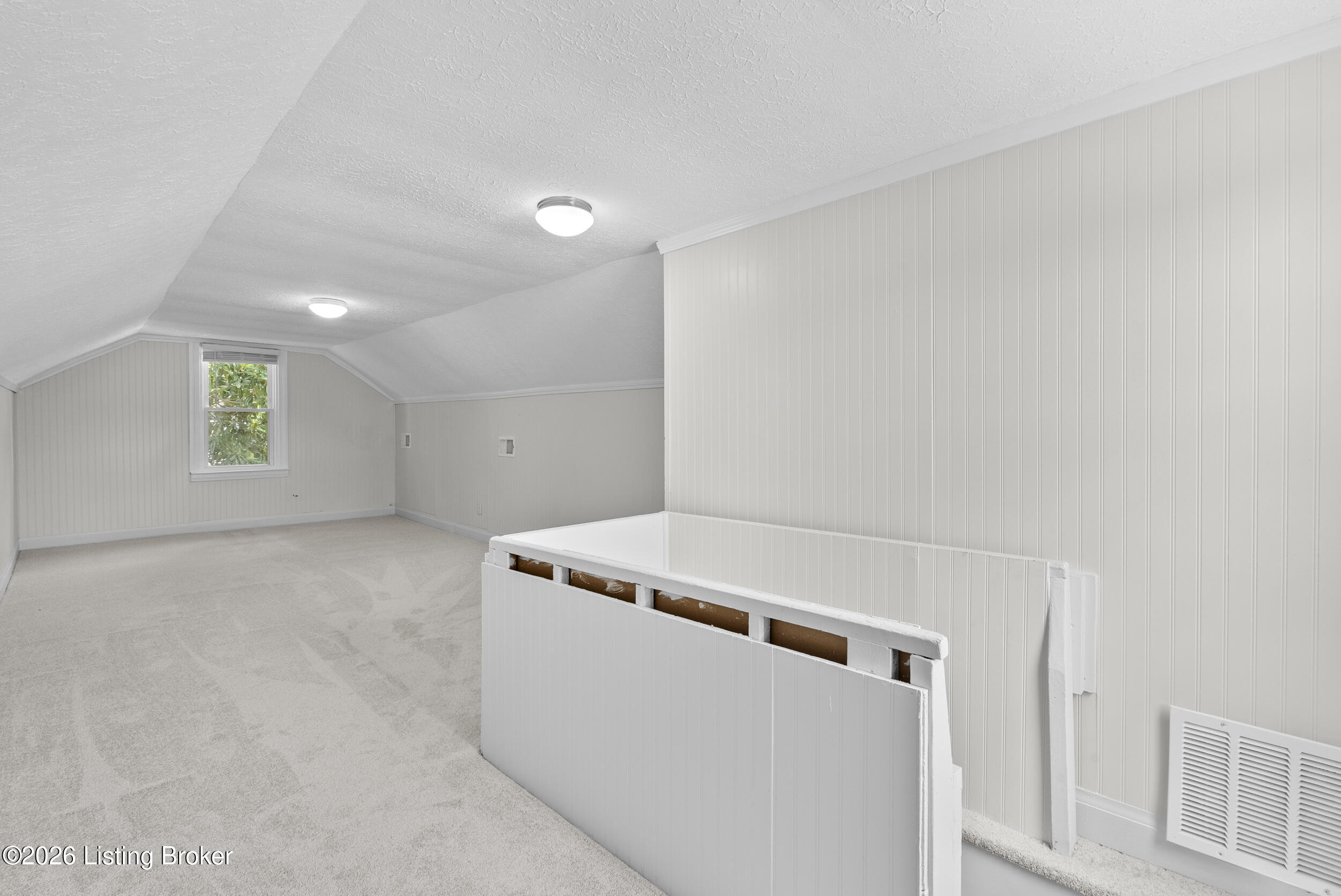 5001 Graston Ave Property Photo 13