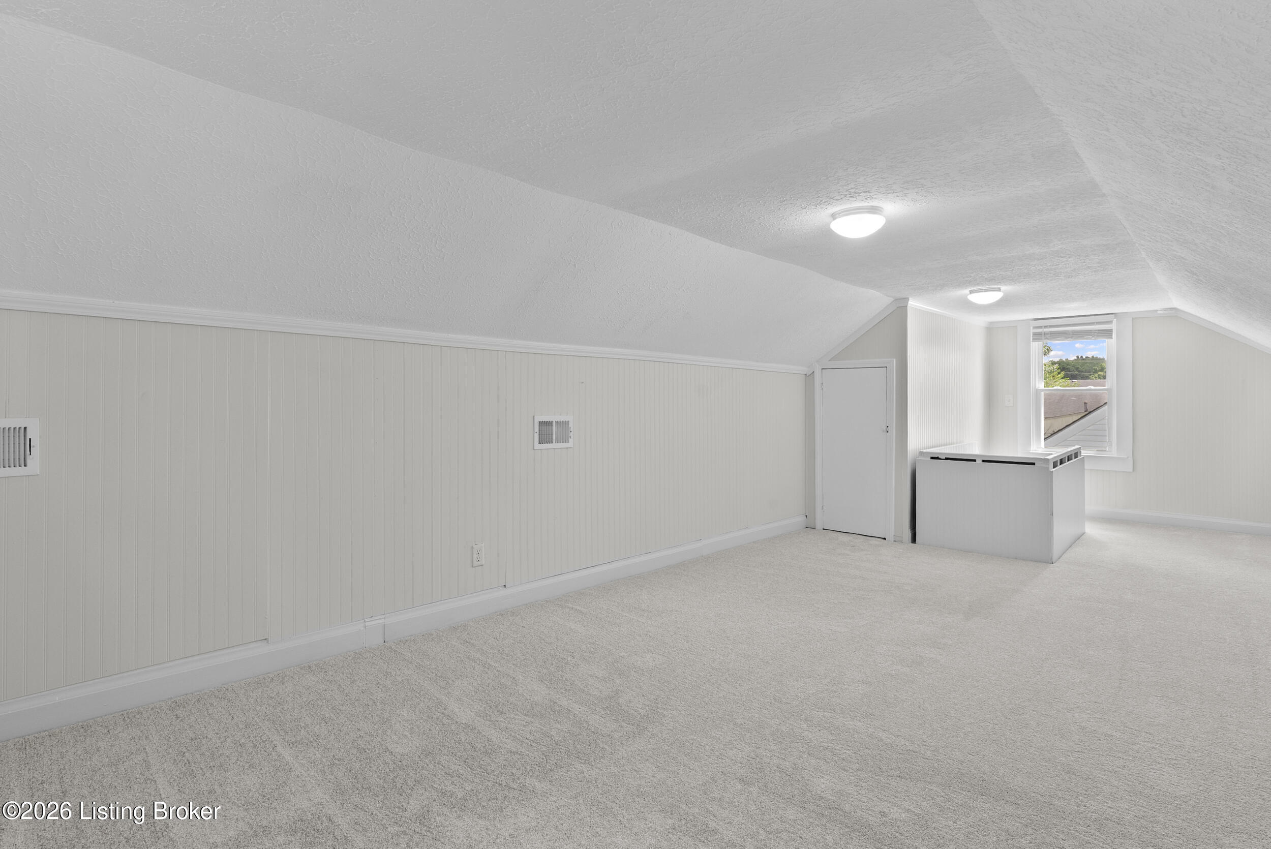 5001 Graston Ave Property Photo 24
